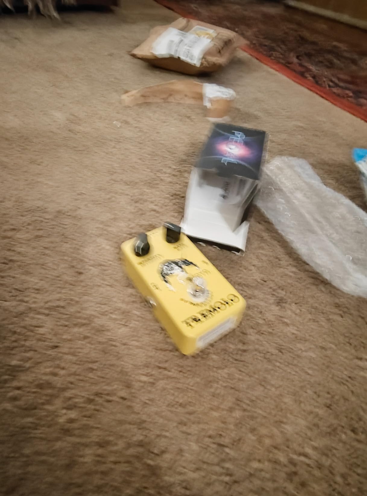 JOYO Tremolo Guitar Pedal, Optical Photoelectric Circuit for Classic Tube Amp-Style Tremolo, True Bypass (JF-09) customer photo 2