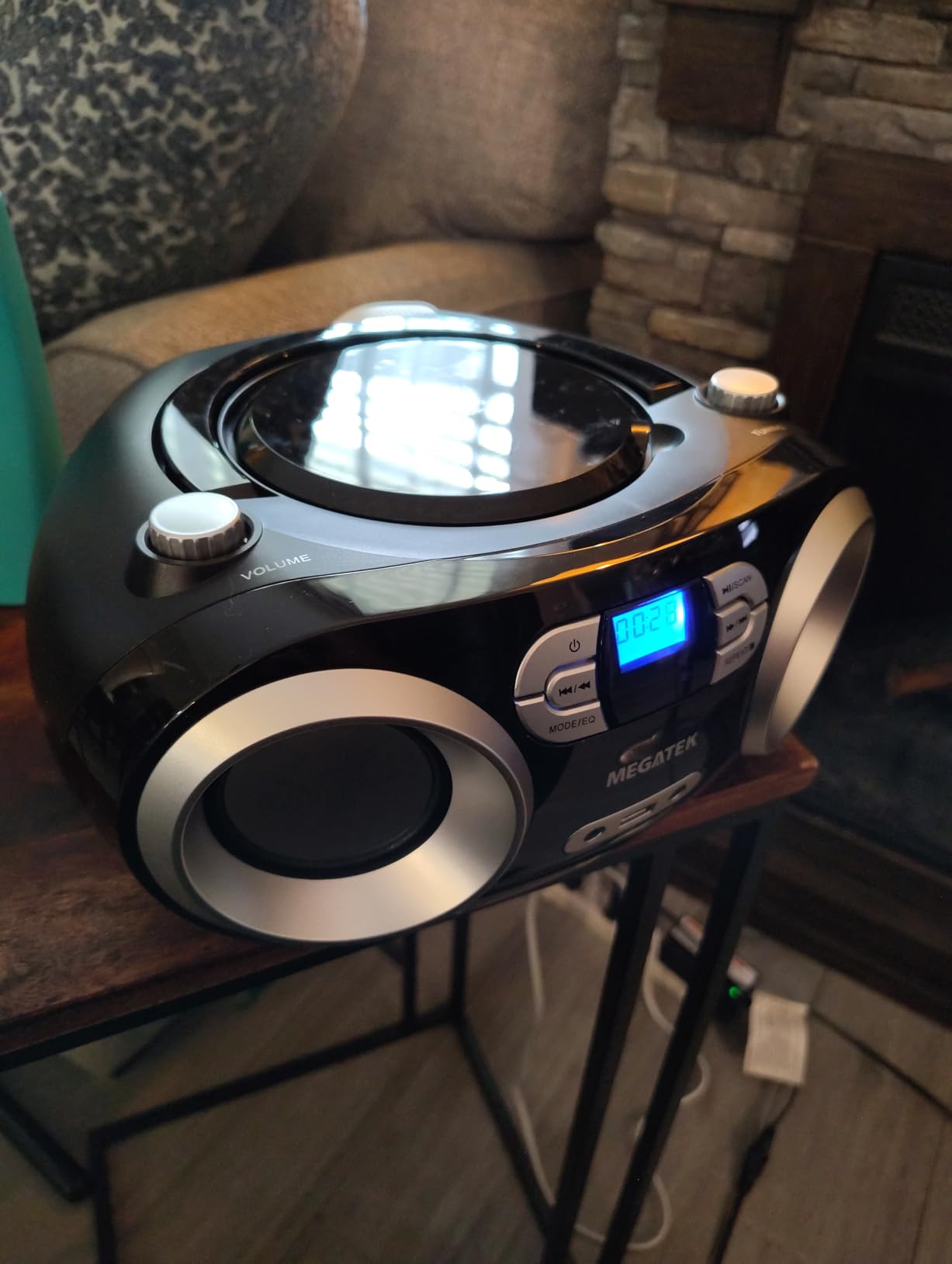 MEGATEK Portable CD Player Boombox with Bluetooth & FM Radio – Black customer photo 2