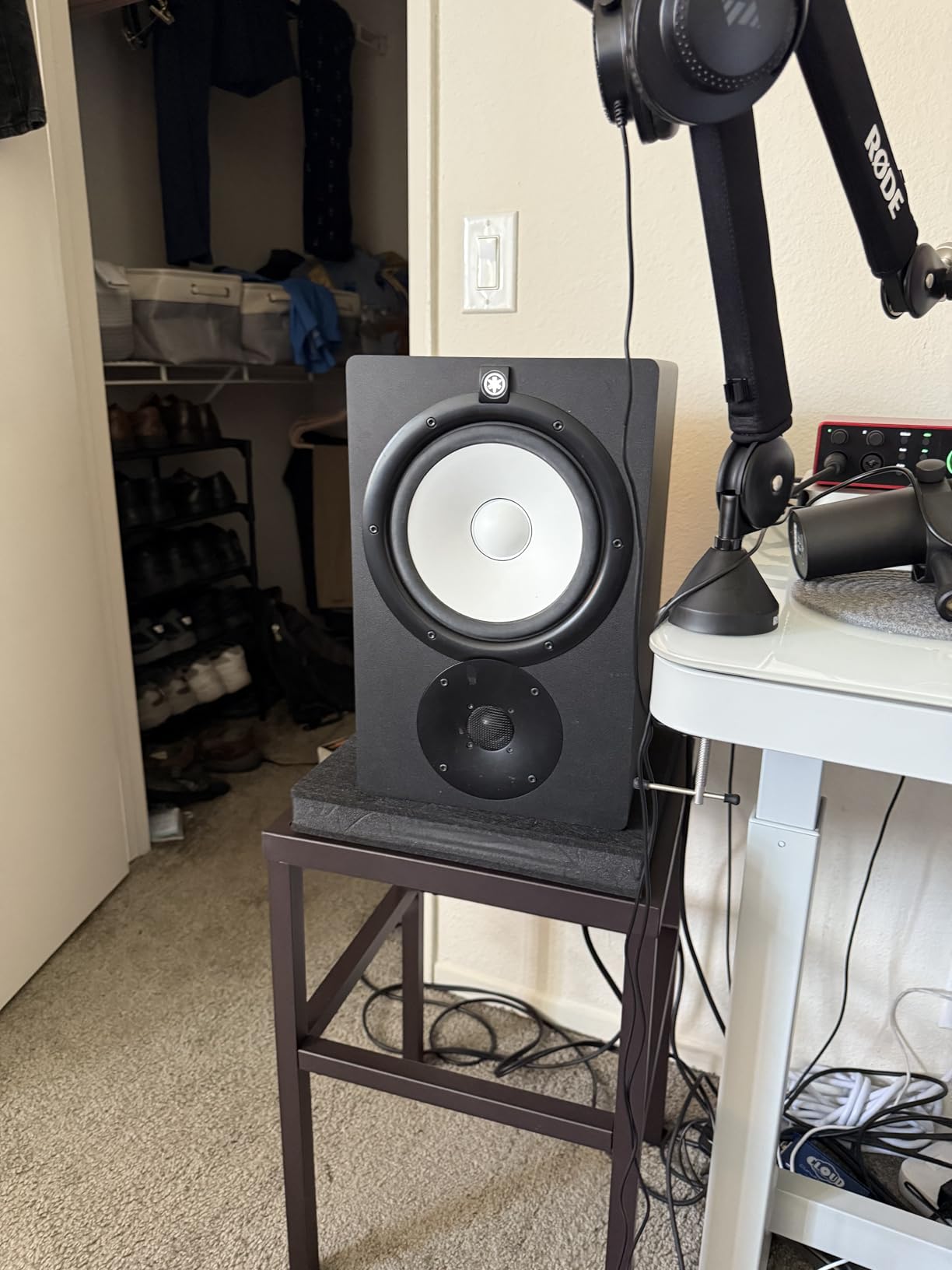 Yamaha HS8 8-Inch Powered Studio Monitor Pair - Black customer photo 2