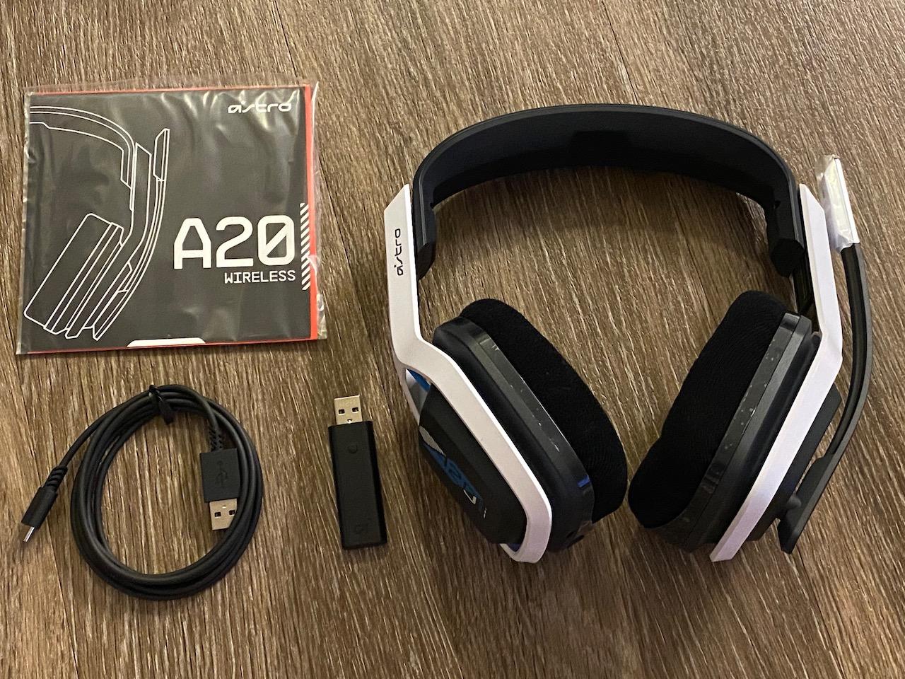 ASTRO Gaming Logitech G A20 Gen 2 Wireless Headset PlayStation - White/Blue customer photo 2