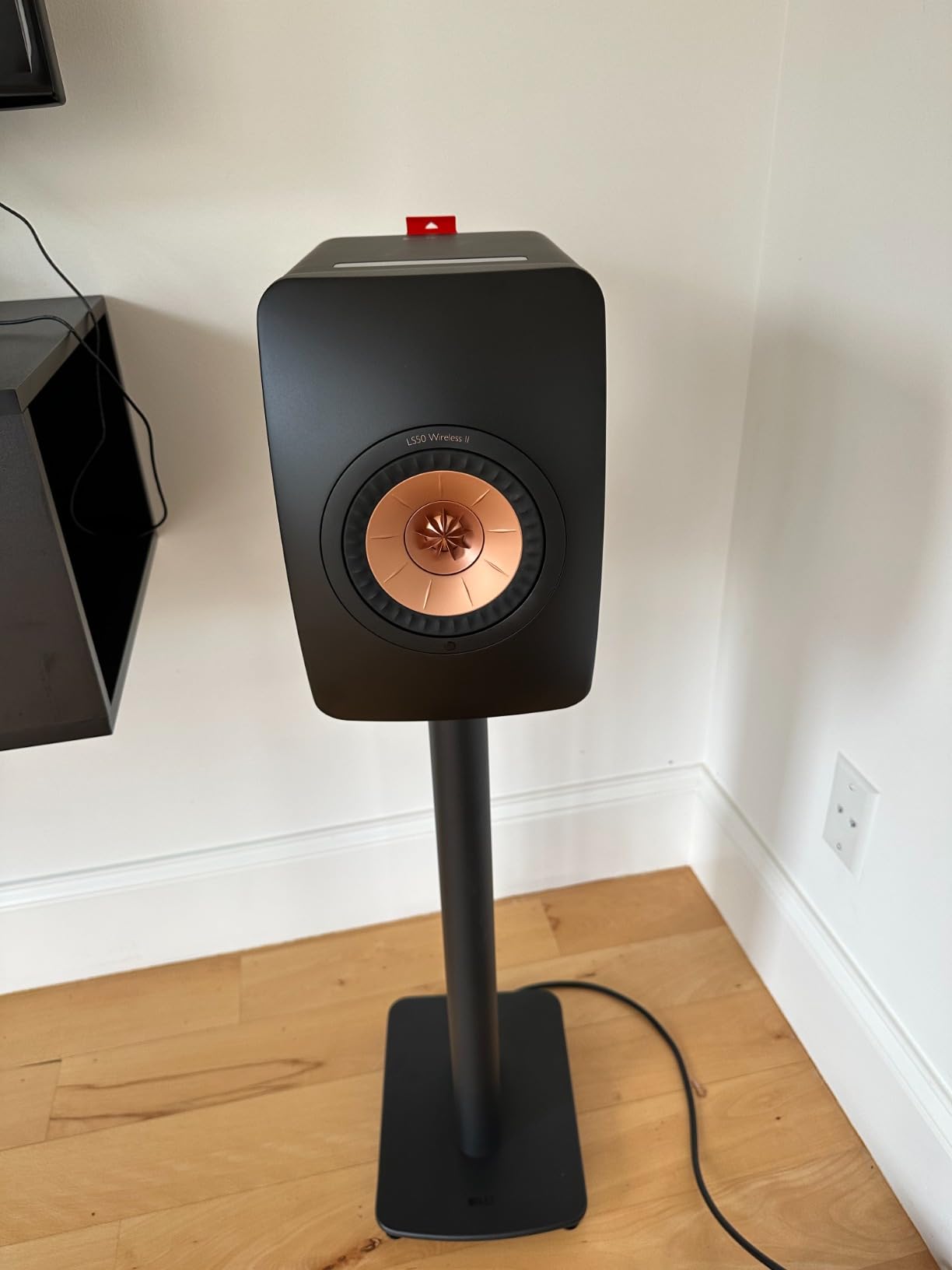 KEF LS50 Wireless II Active Bookshelf Speakers (Pair, Carbon Black) - Powered HiFi Wireless Speaker System with HDMI, AirPlay 2 & Streaming customer photo 1