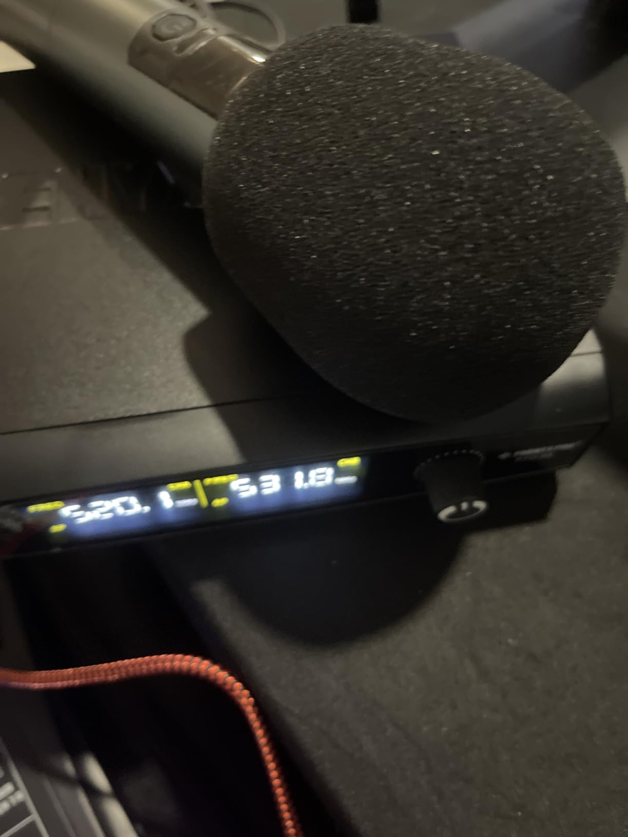 Phenyx Pro Dual UHF Tunable Frequency Wireless Microphone System PTU-52-2H customer photo 1