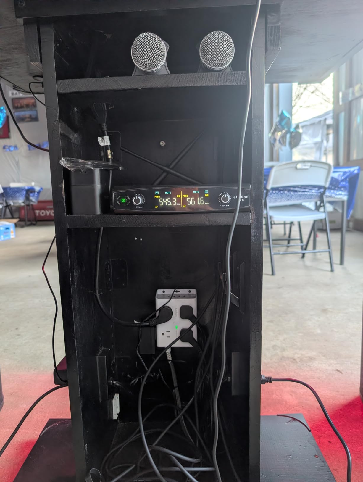 Phenyx Pro Dual UHF Tunable Frequency Wireless Microphone System PTU-52-2H customer photo 2