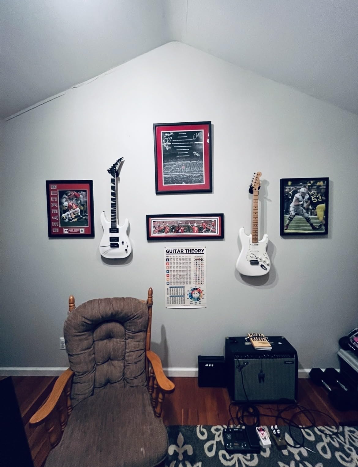 Donux Guitar Wall Mount,Ukulele Hanger Hook Holder Stand Guitar Hangers Hooks for Acoustic Electric Bass Guitars and Ukulele (2 Set) customer photo 1
