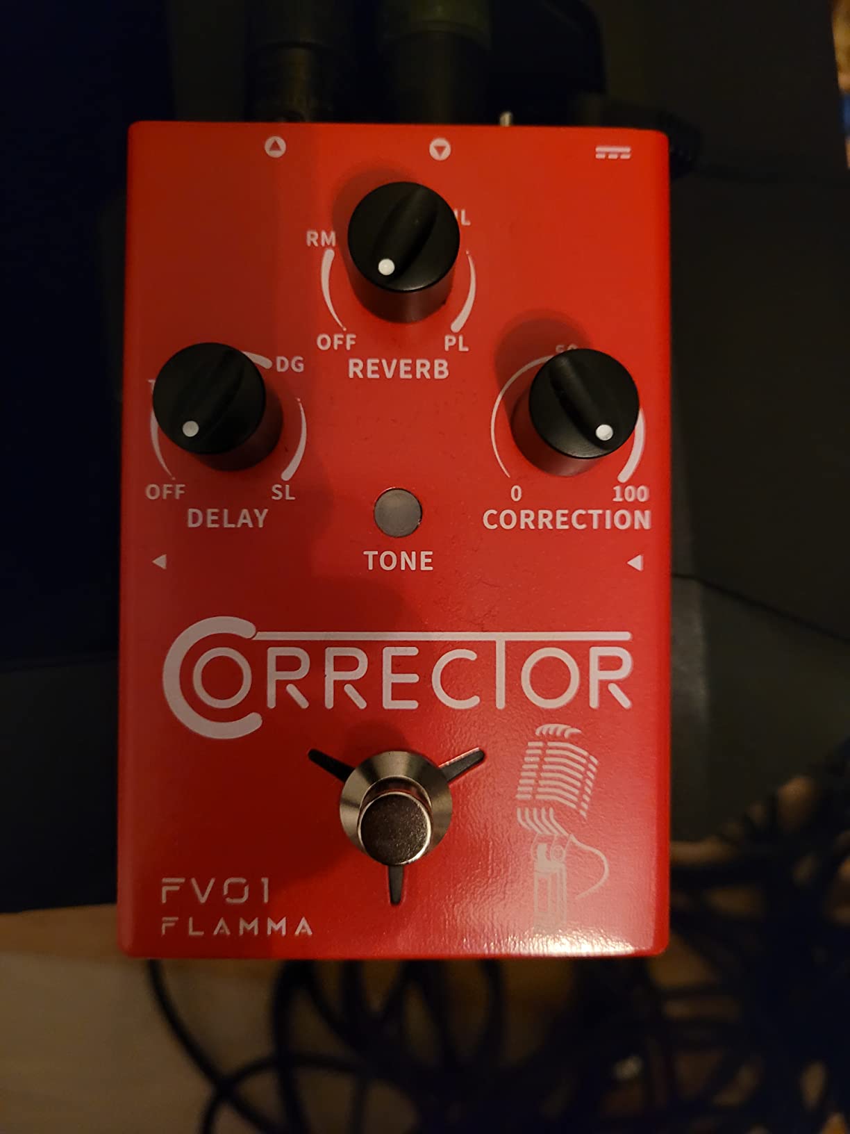 FLAMMA FV01 Vocal Effects Processor Pitch Correction Voice Pedal Vocal Stompbox Microphone Amplifier for Singer Live Singing Streaming Recording with Delay Reverb Acoustic Guitar Playing customer photo 2