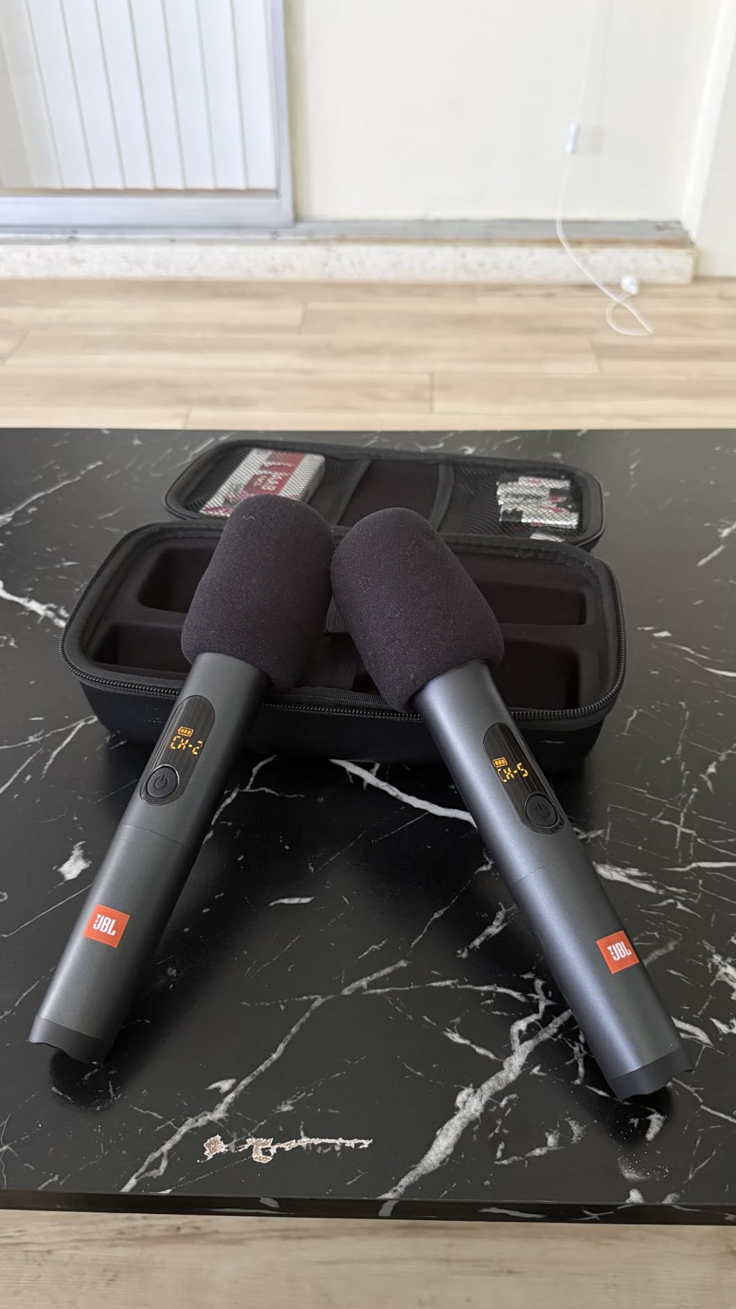 JBL Wireless Two Microphone System with Dual-Channel Receiver, Black customer photo 1