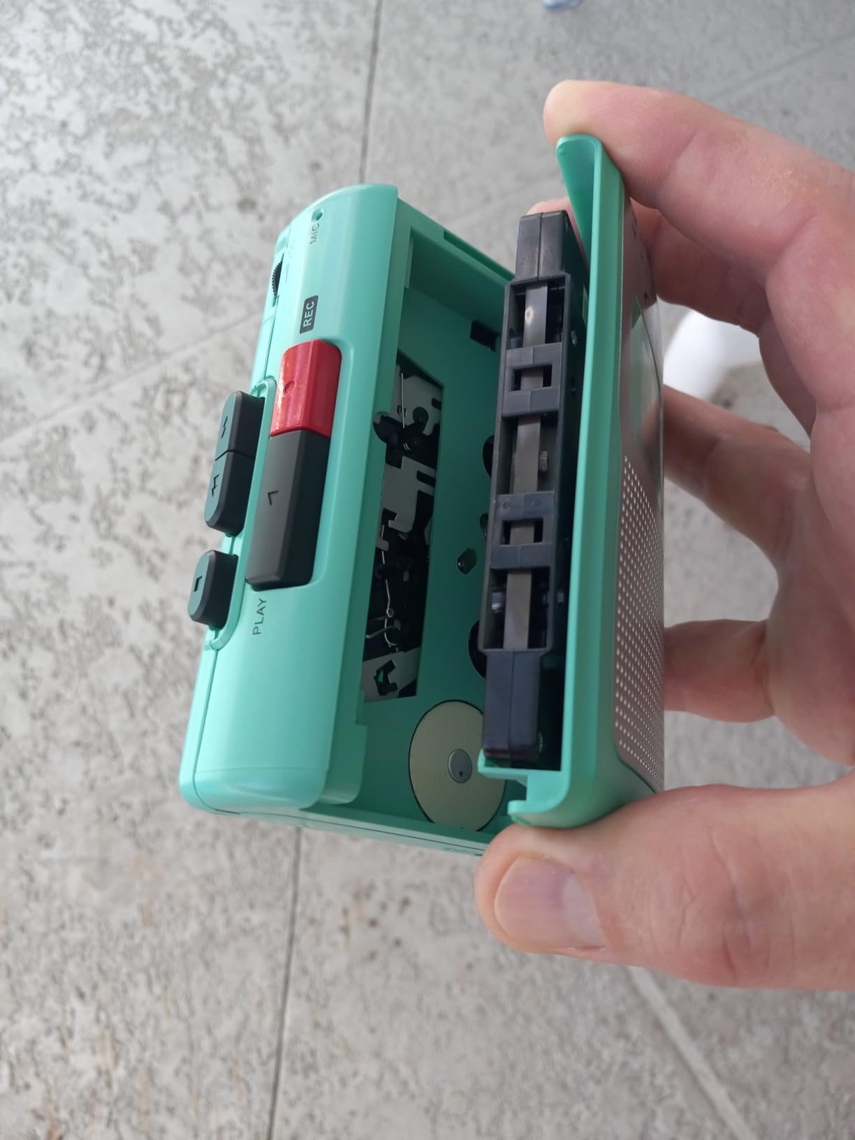 Jensen® CR-100 Vinatge Portable Personal Cassette/Recorder Tape Player with AM-FM Radio Built-in Speaker & Microphone, Headphone Jack Input - Teal Limited Edition customer photo 2