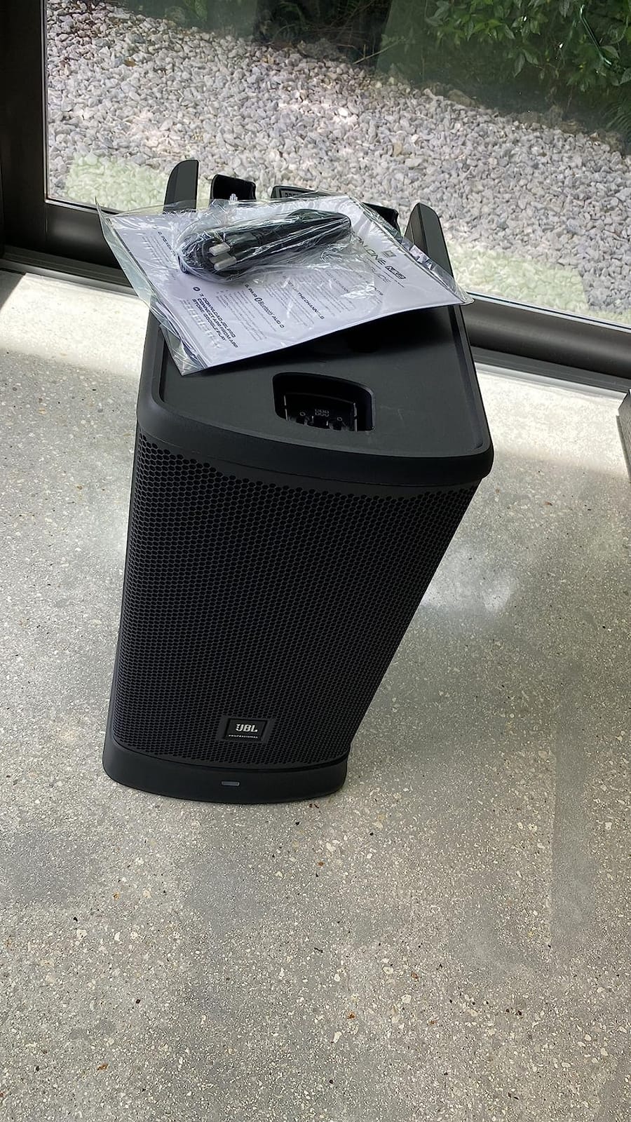 JBL Professional EON ONE Mk2 Active Battery-Powered Column Line Array Speaker, 1500W Peak, 10