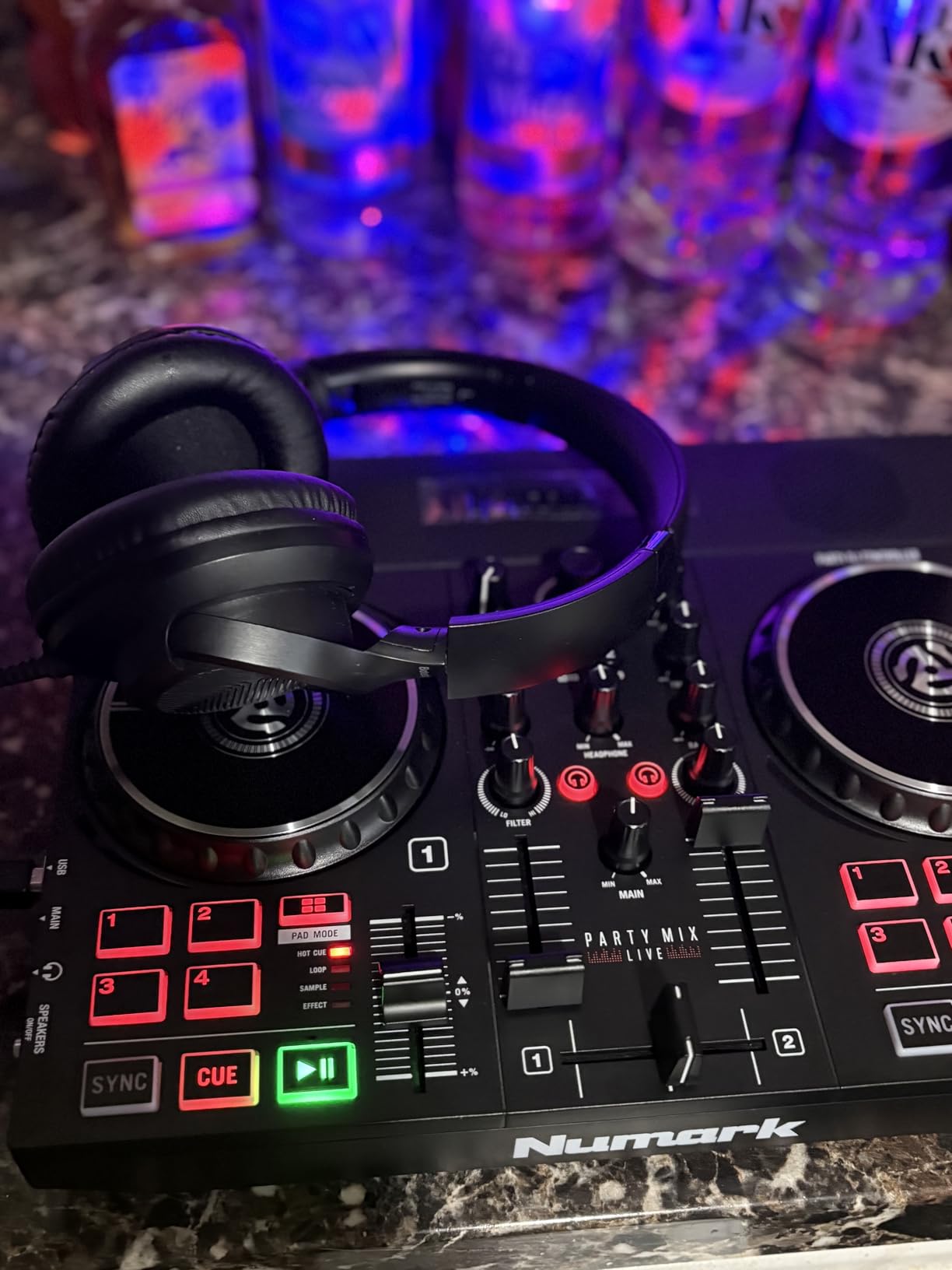 Numark Party Mix Live DJ Controller with Built-in Lights and Speakers customer photo 1
