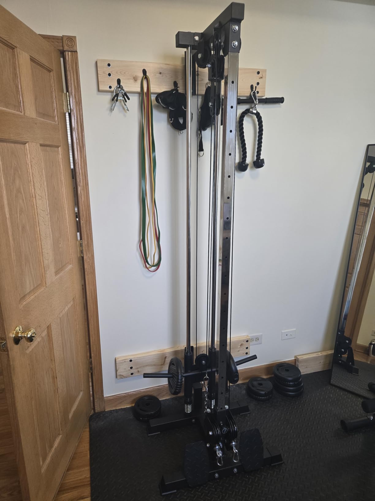 ER Kang Cable Station Wall Mount, 18in Pulley Tower, Dual Pulley System, High & Low Cable Machine, LAT Pull-Down & Row Tower with Flip-Up Footplate, Home Gym Cable Crossover, Black customer photo 2