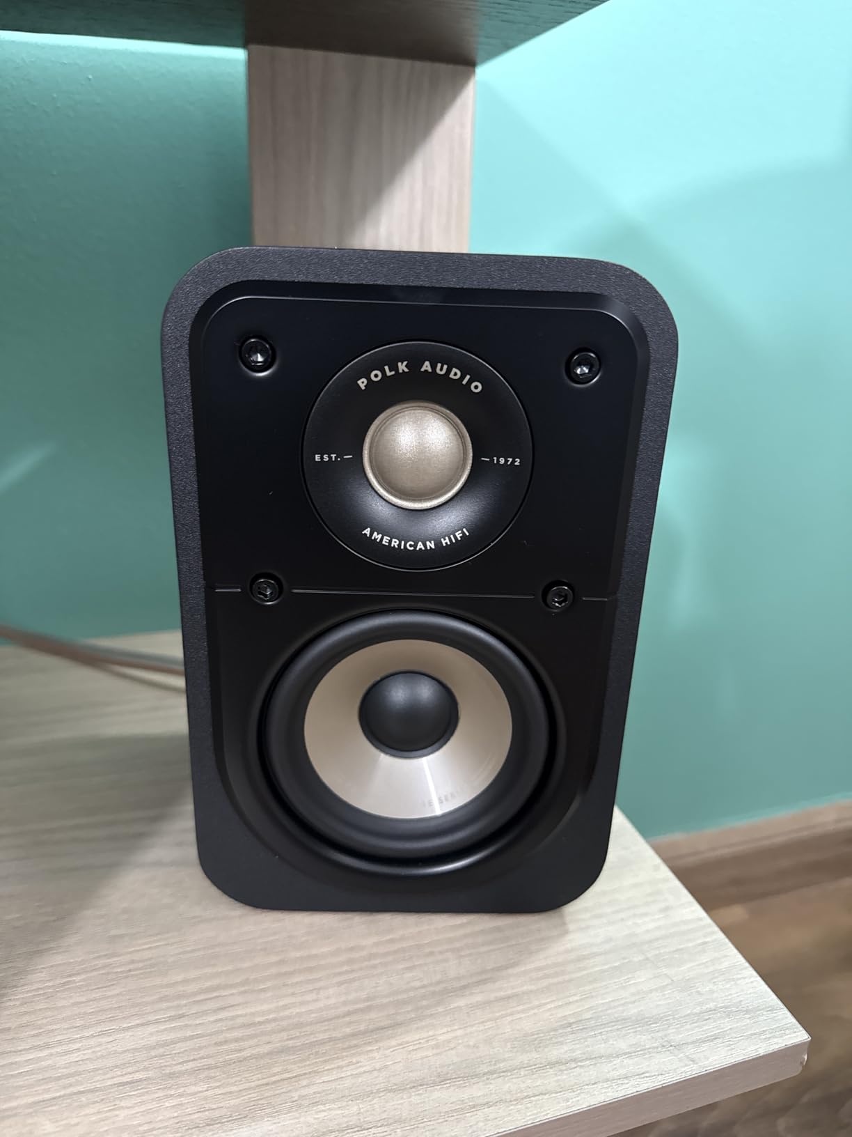 Polk Audio Signature Elite ES10 Surround Speakers, Pair, Stunning Black customer photo 1