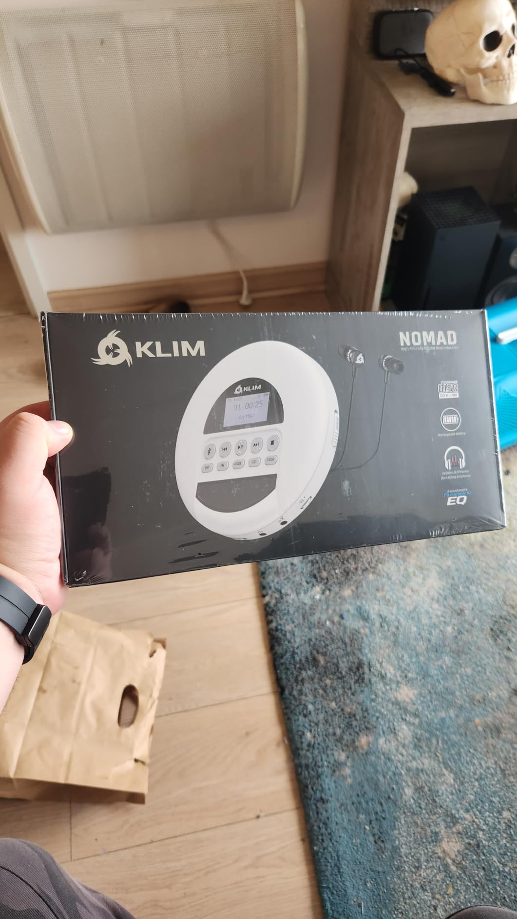 Portable CD Player with Long-Lasting Battery - FM Radio and Bluetooth customer photo 2
