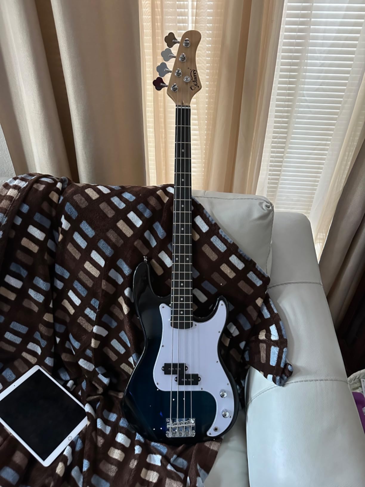 GLARRY Full Size Electric Bass Guitar Beginner Kit 4 String Exquisite Basswood Bass with 20W AMP, Cable, Strap, Bag and Accessories (Black, 39