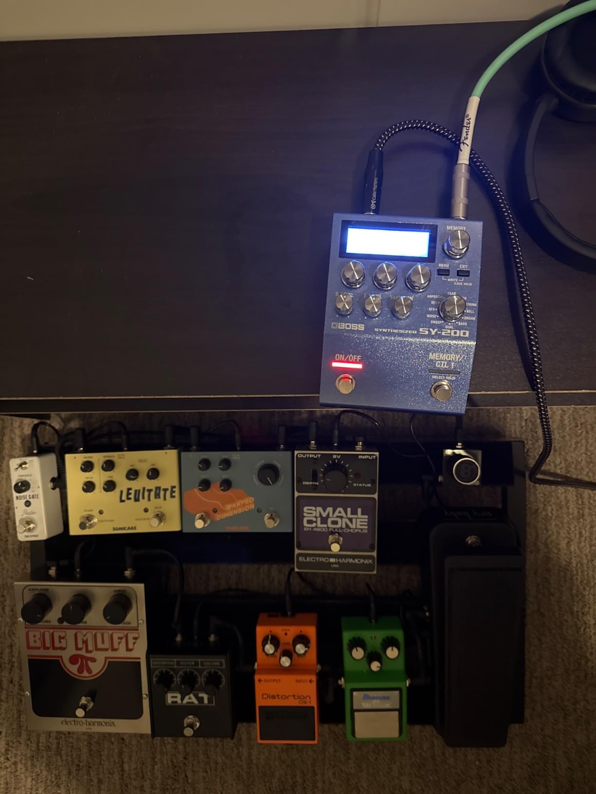 BOSS SY-200 Synthesizer Effects Pedal customer photo 2