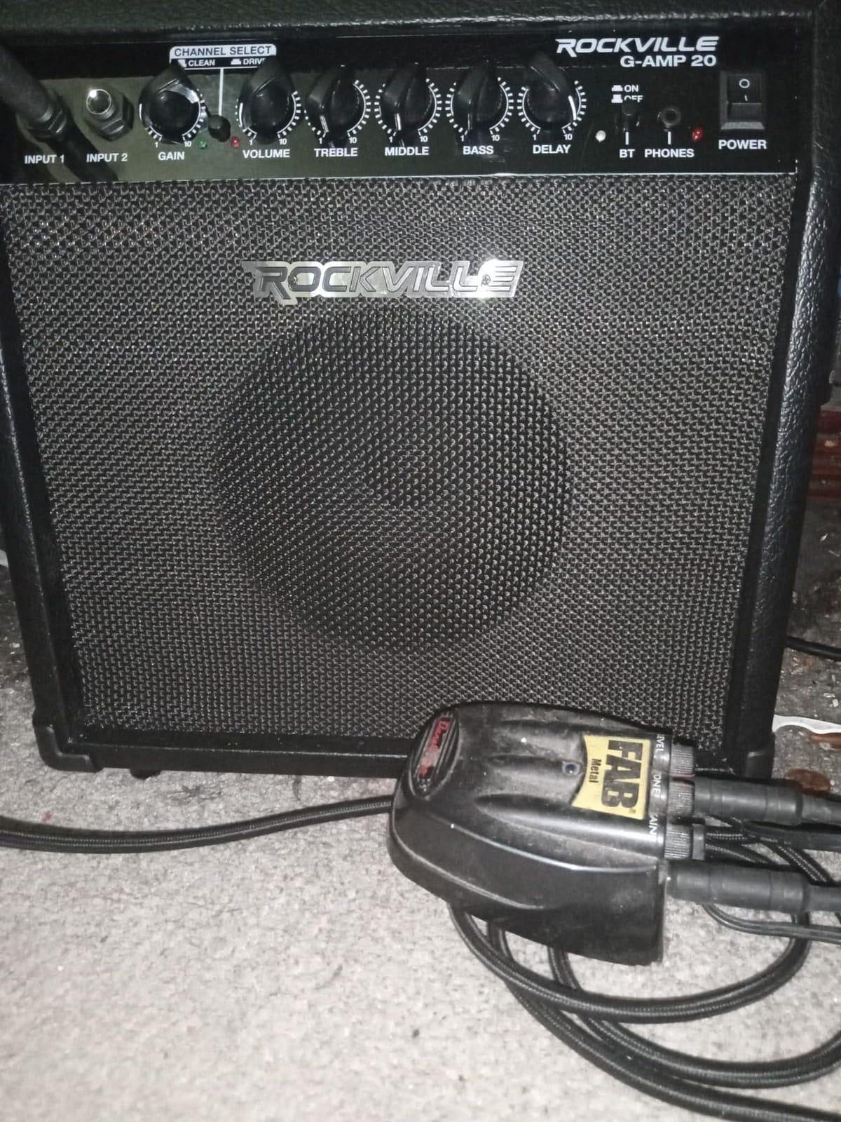 Rockville G-AMP 20 Guitar Amplifier, Bluetooth Combo Amp with 6.5