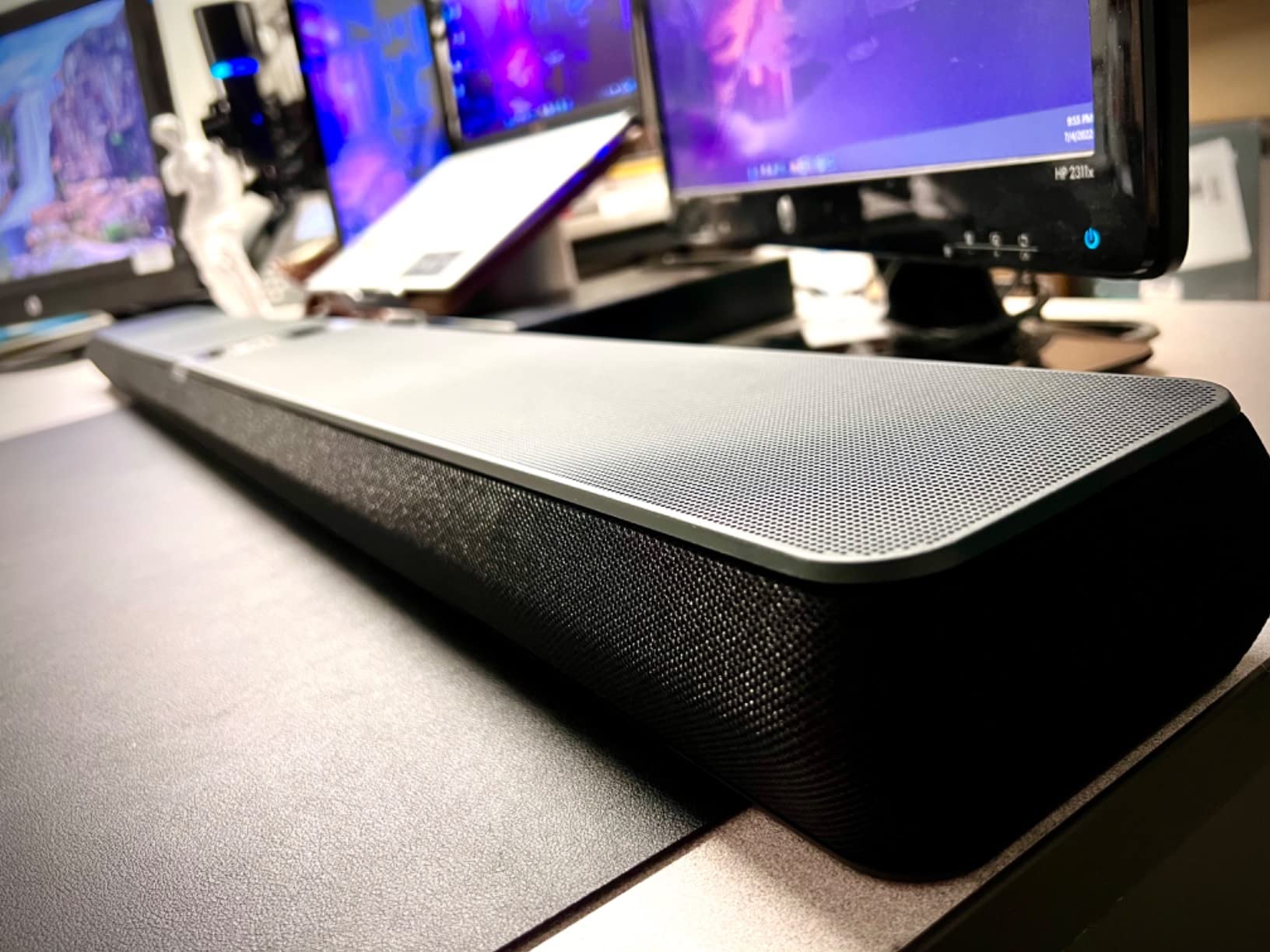 Bowers & Wilkins Panorama 3 Sound Bar with Subwoofer Built-In, Black customer photo 2