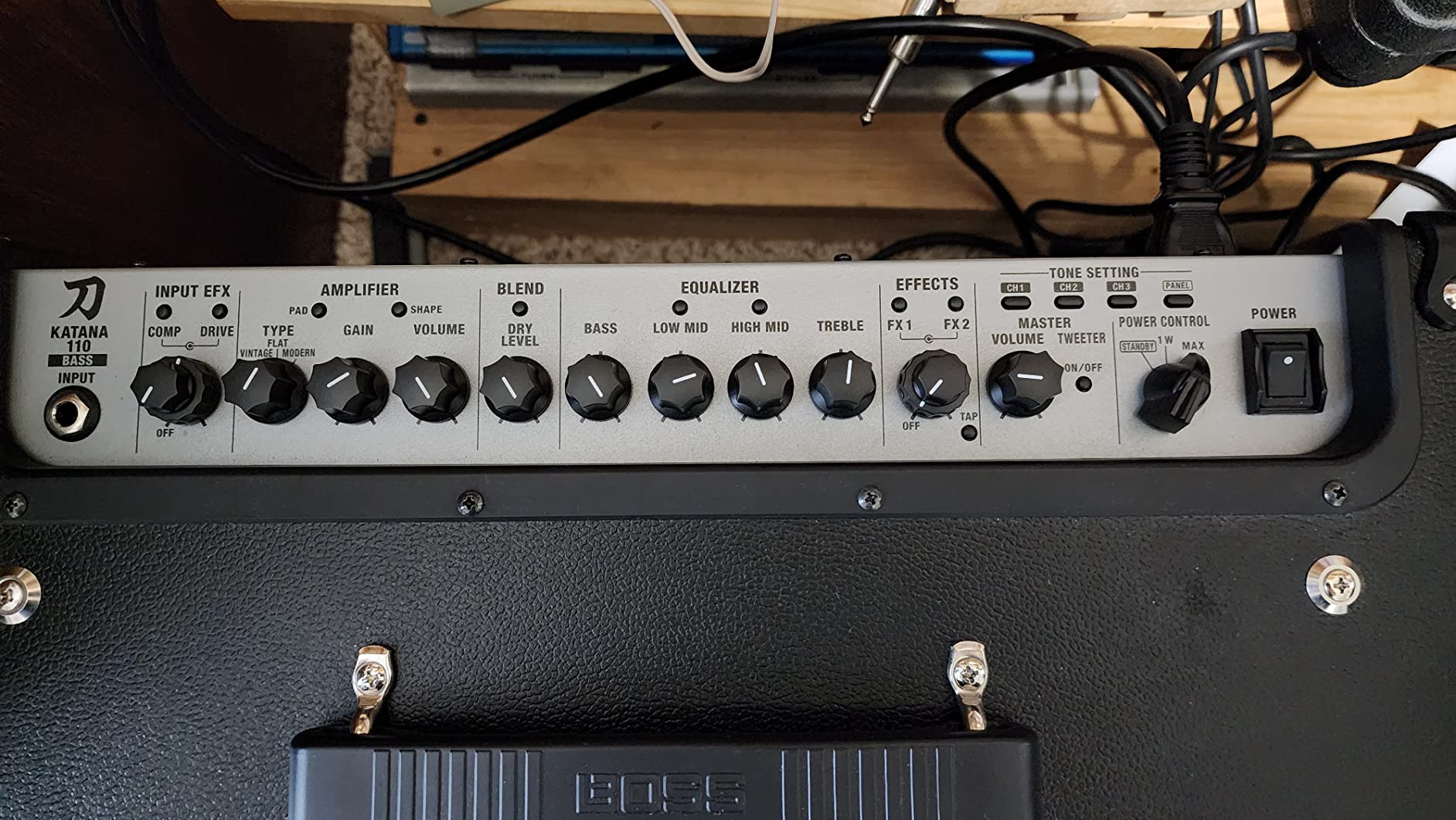 BOSS Katana-110 Bass Amplifier (KTN110B) customer photo 2