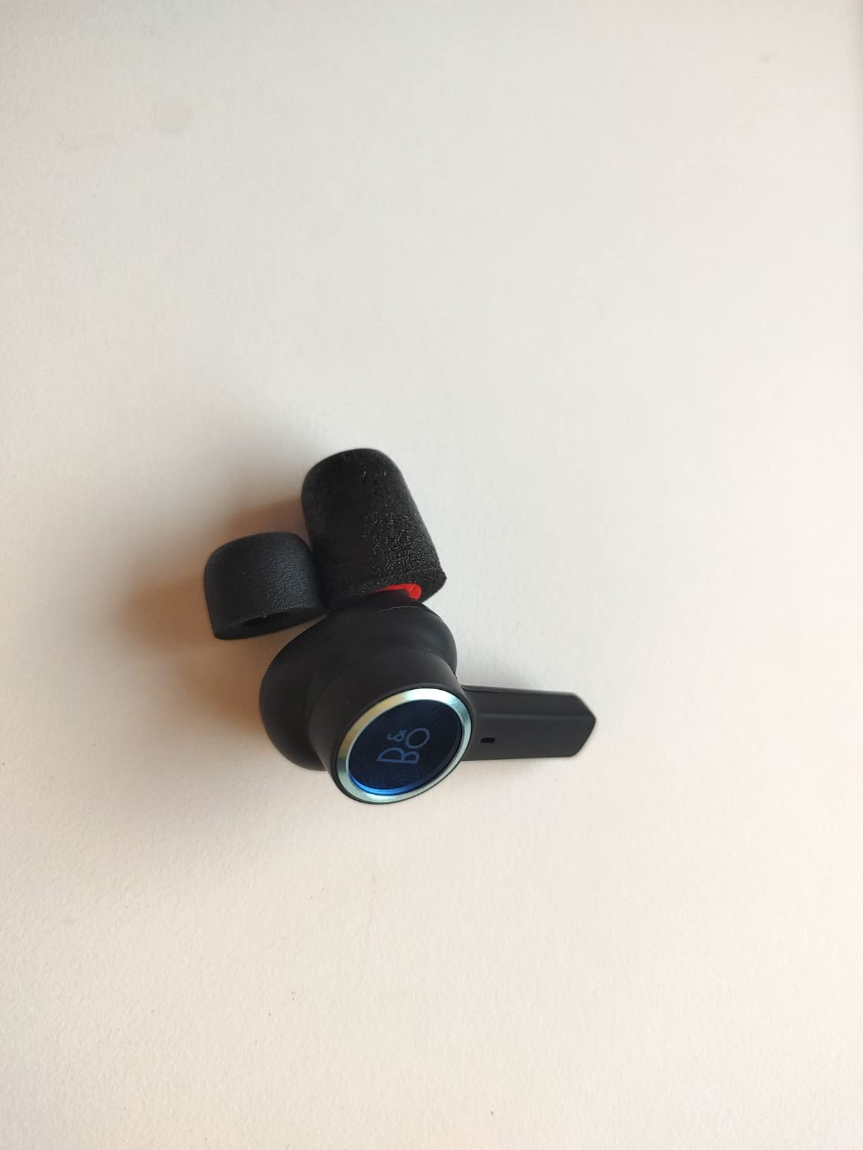 Bang & Olufsen Beoplay EX - Wireless Bluetooth Earphones with Microphone and Active Noise Cancelling, Waterproof, 20 Hours of Playtime customer photo 1