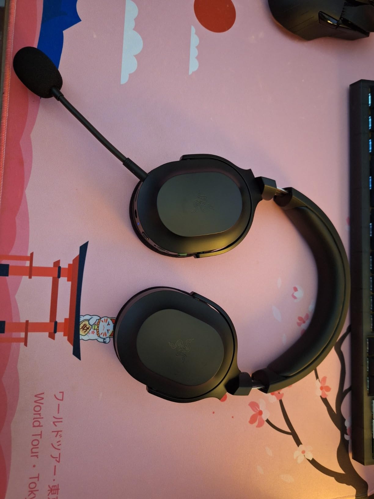 Razer Barracuda X Wireless Gaming & Mobile Headset, Black customer photo 2