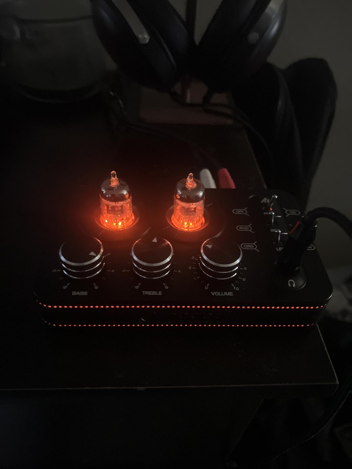 A1 Vacuum Tube Phono Preamp, Headphone Amp, Hi-Fi Audiophile Preamplifier for MM Turntable Record Player with Tone Control for Home Stereo Audio System customer photo 1