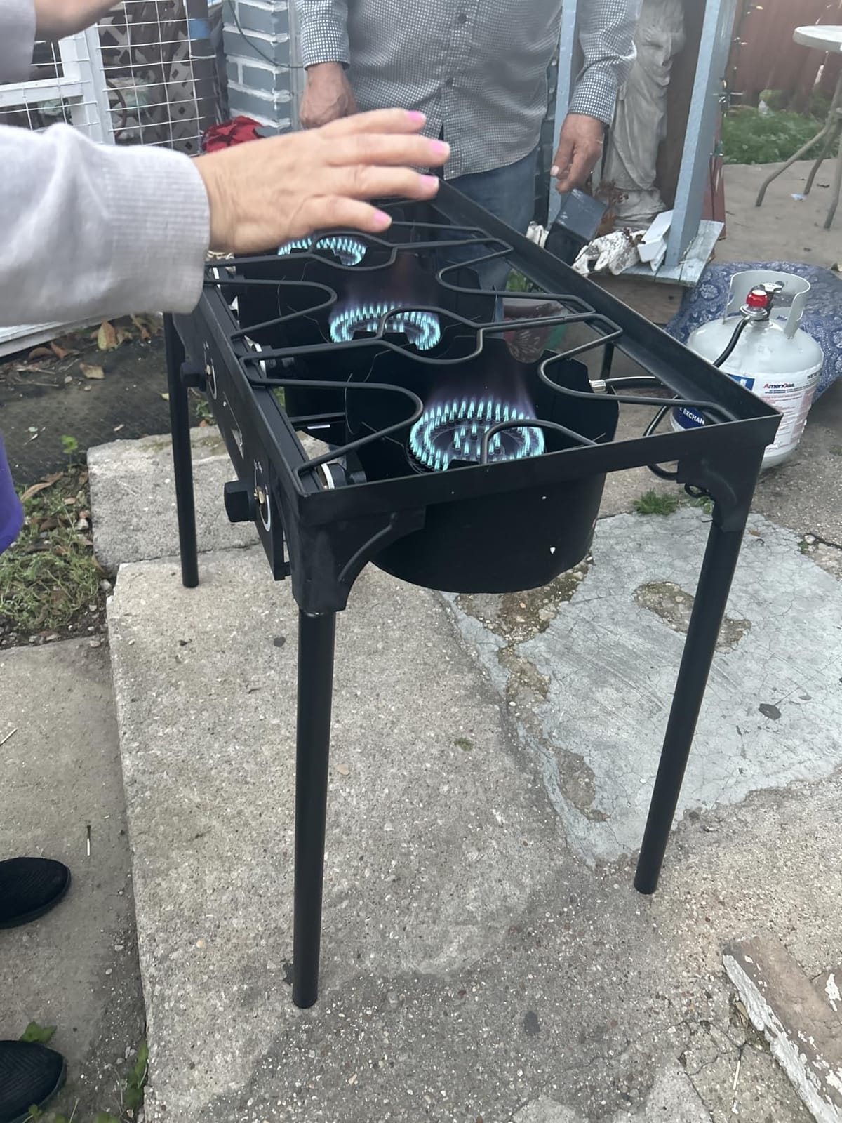 Outvita 3 Burner Propane Gas Stove for Outdoor Cooking, 225,000 BTU customer photo 1