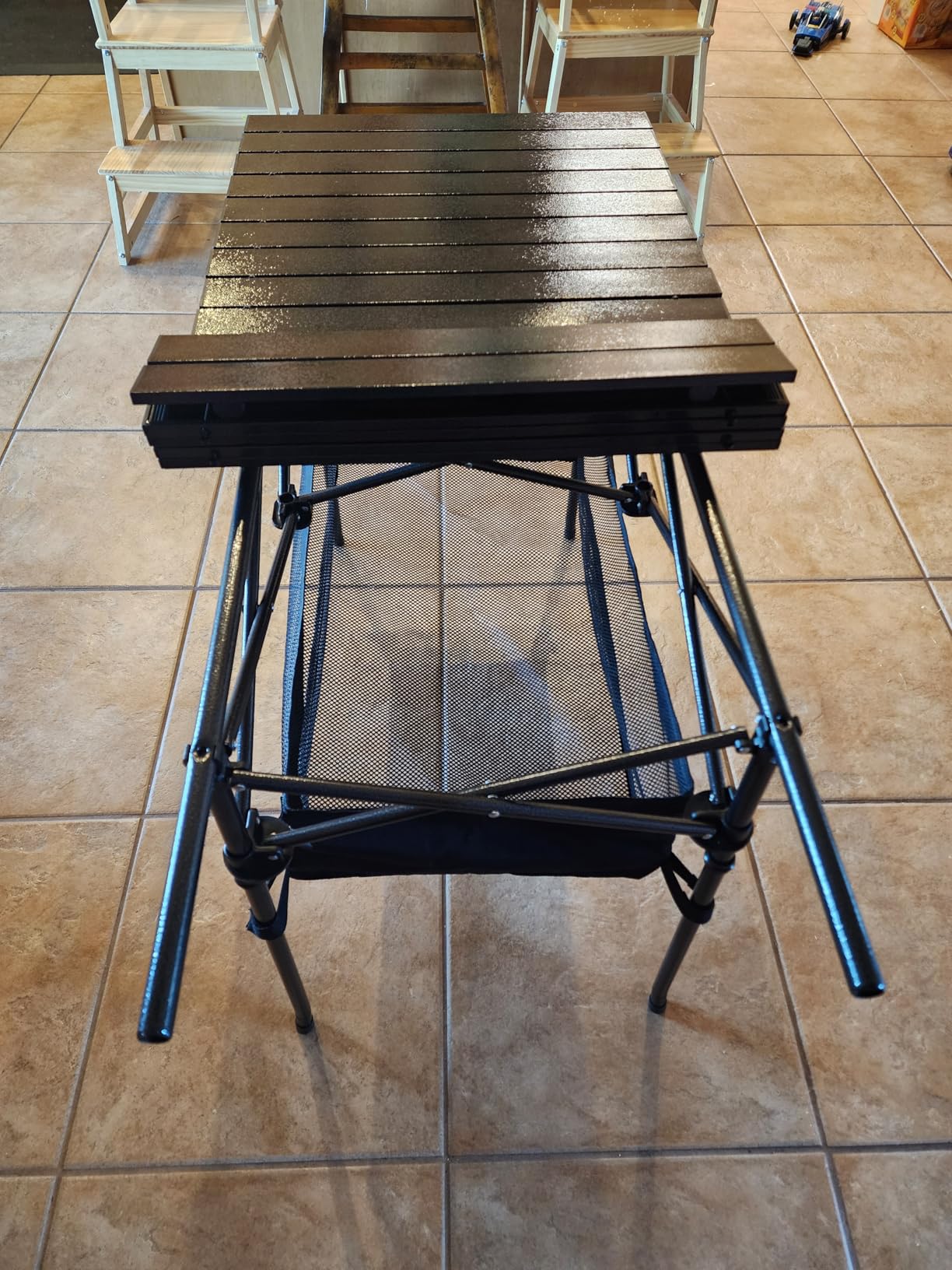 WUROMISE Lightweight Aluminum Folding Camping Table (37.13” x 21.57” x 19.69”), Portable Roll-Up Design for Outdoor, Camping, Beach, BBQ, Patio, and Picnic, Durable & Waterproof with Carrying Bag customer photo 2