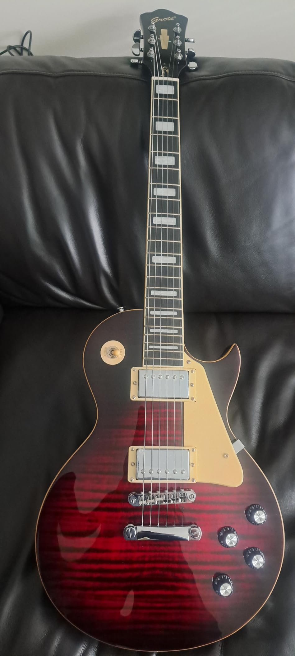 Grote Electric Guitar Solid Body LPYS-006 Maple Neck, Stainless Steel Frets, Ideal for All Levels, with Gigbag(Red) customer photo 1