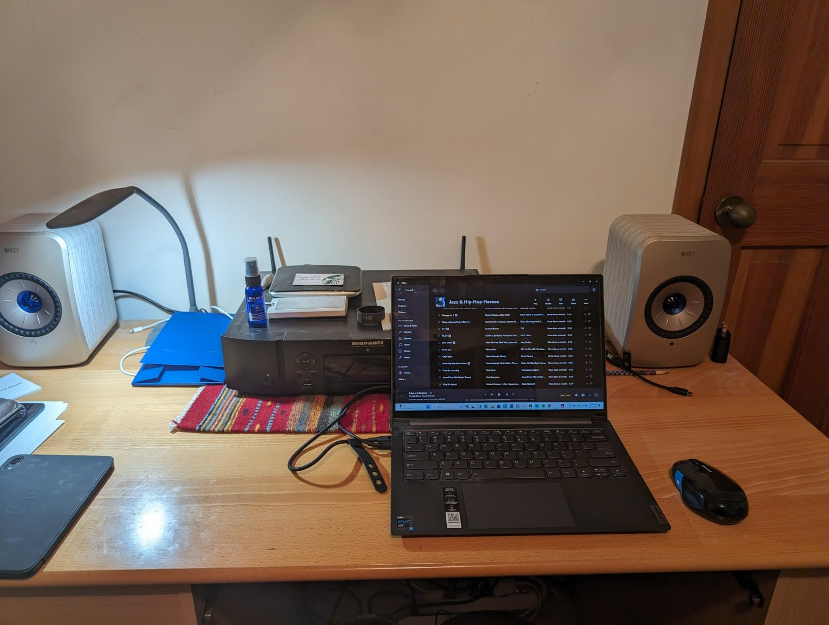 KEF LSX II Wireless HiFi Speaker System (Carbon Black) customer photo 1