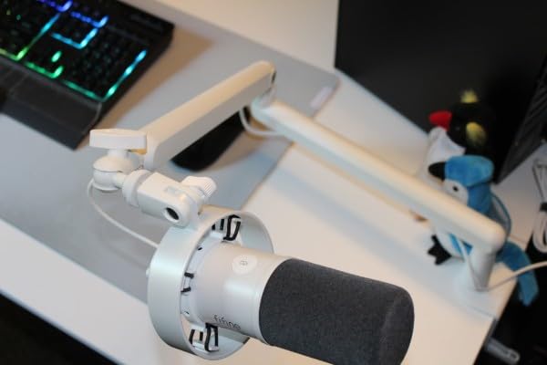 FIFINE AmpliTank K688 Dynamic Microphone, XLR/USB Podcast Recording PC Mic customer photo 1