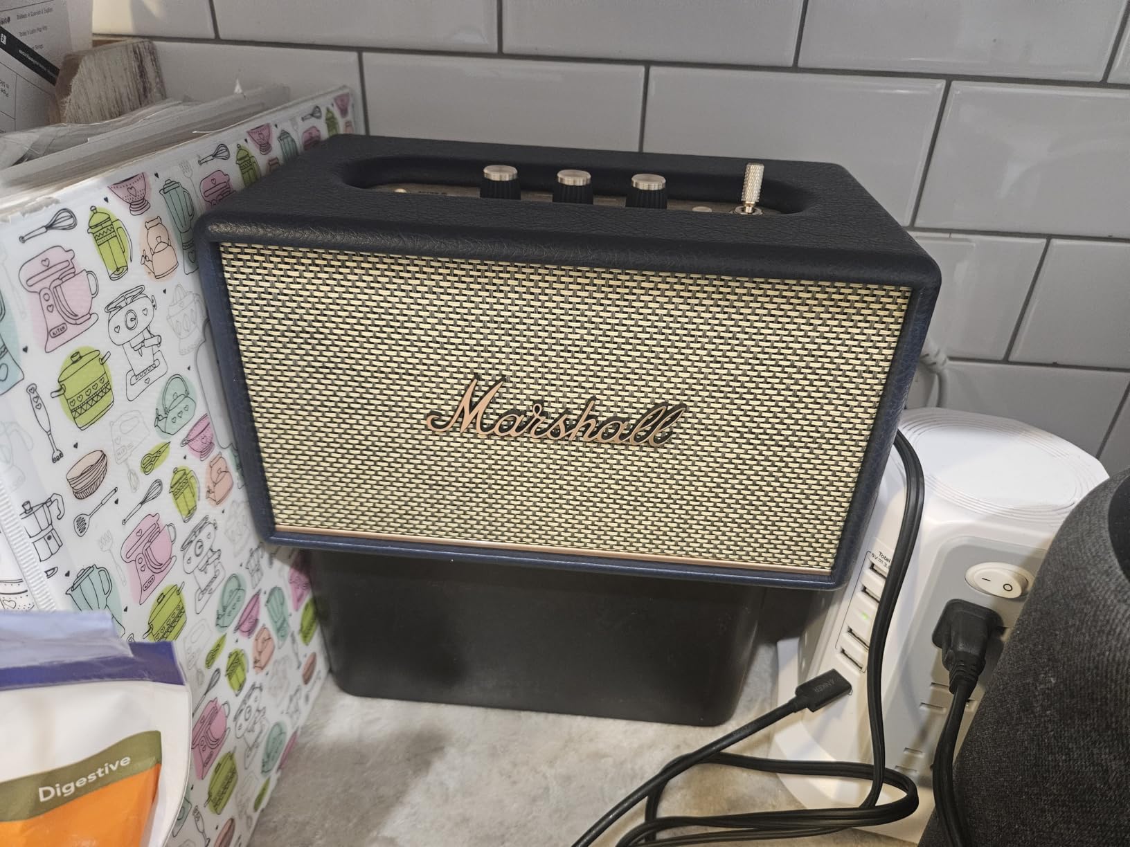 Marshall Acton III Bluetooth Home Speaker - Black customer photo 1