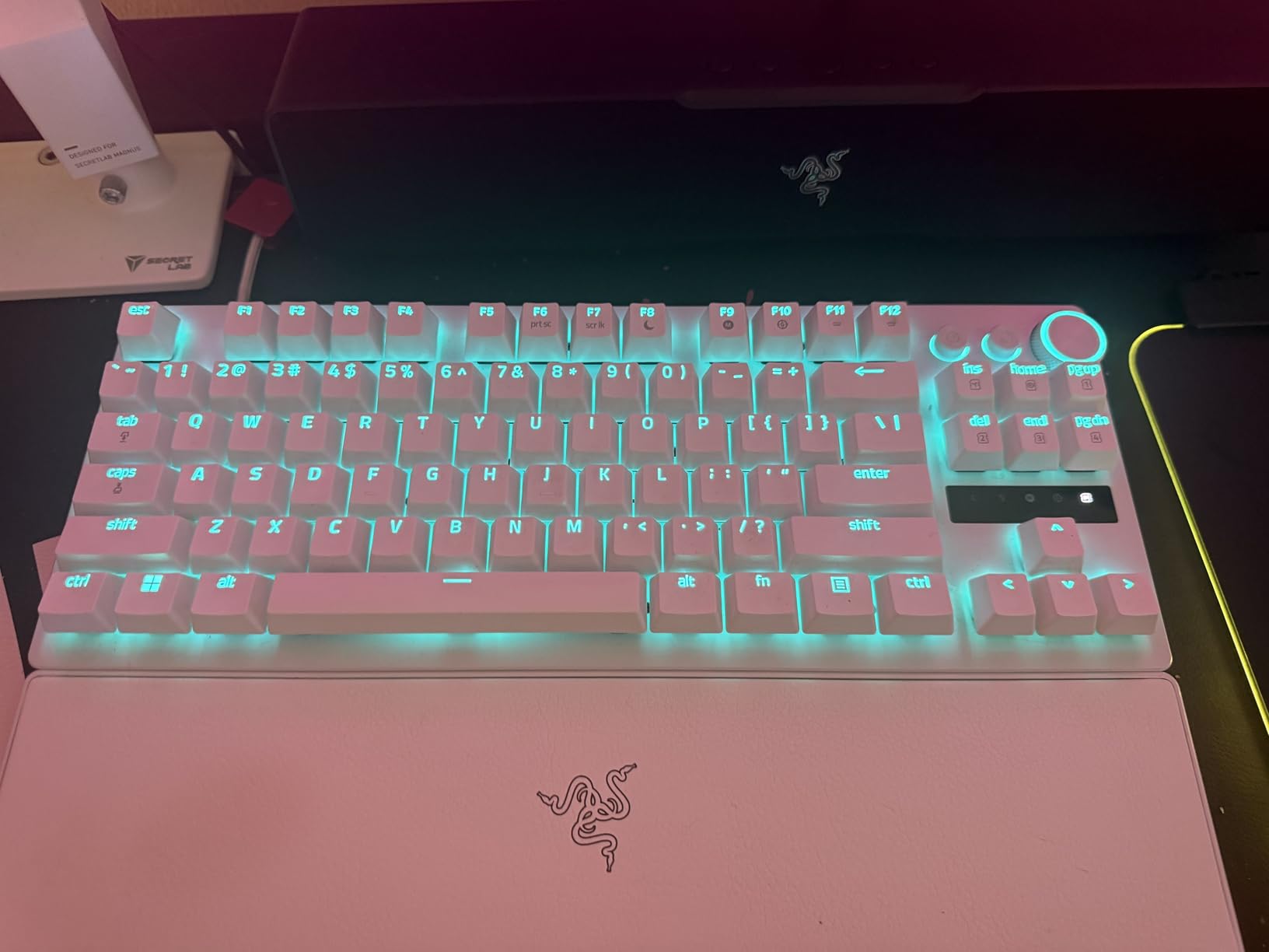 Razer Leviathan V2 X, PC Soundbar with Full-Range Drivers, Black customer photo 2