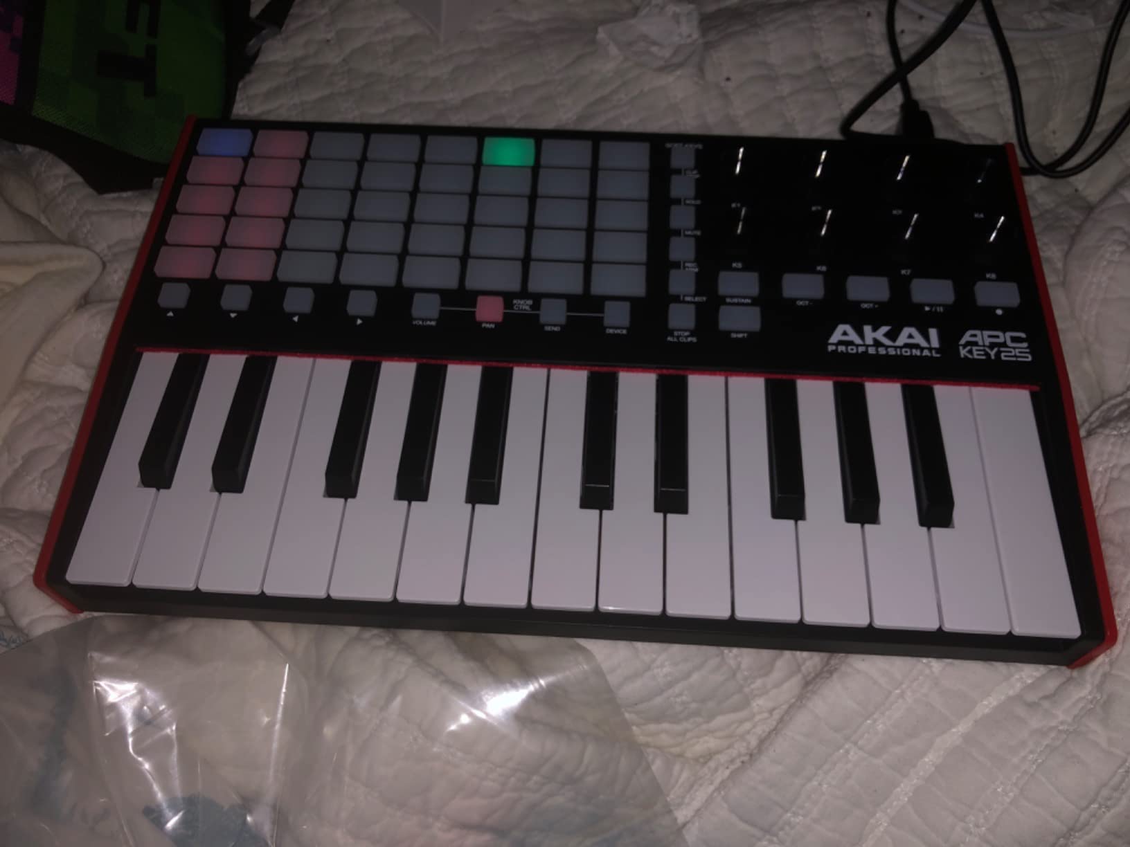 Akai Professional APC Key 25 MK2 25-Key USB MIDI Keyboard Controller customer photo 1