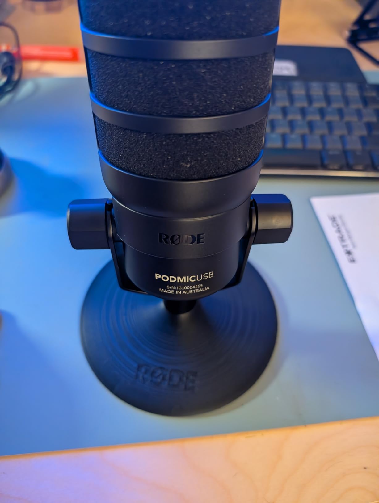 RØDE PodMic USB Dynamic Broadcast Microphone, XLR + USB-C customer photo 1