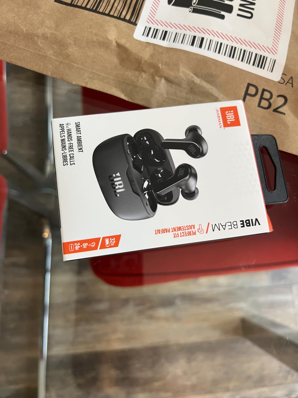 JBL Vibe Beam - True Wireless Earbuds - White customer photo 2