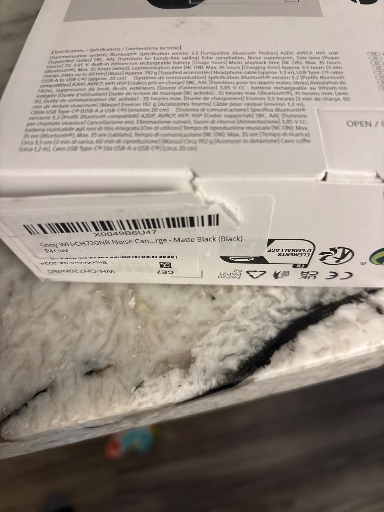 Sony WH-CH720NW Noise Canceling Wireless Bluetooth Headphones - Built-in Microphone - up to 35 Hours Battery Life and Quick Charge - Matte White customer photo 2