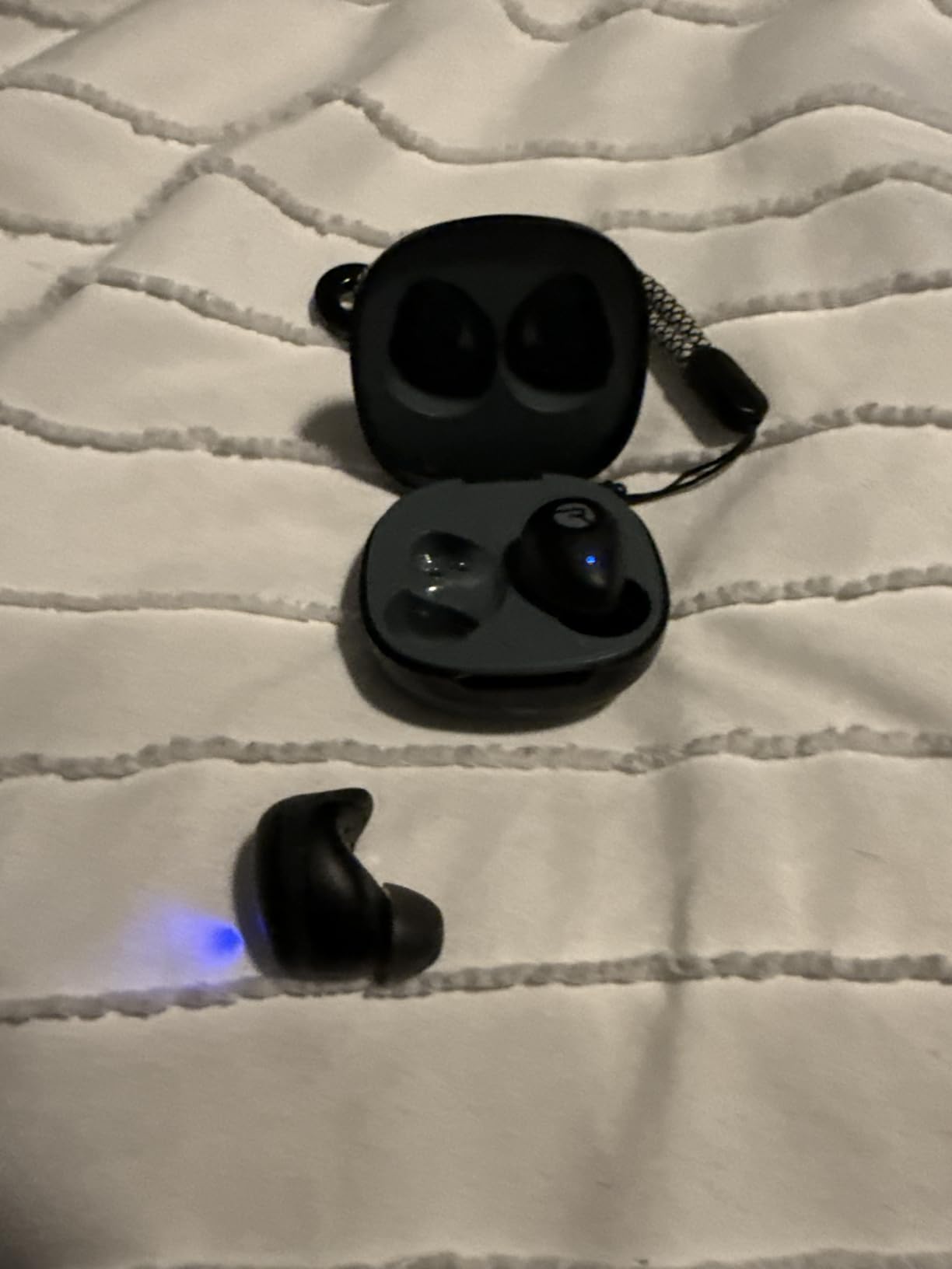 Raycon Fitness Bluetooth Wireless Earbuds + Microphone with Active Noise Canceling, Sweat & Water-Resistant Earphones, Running Headphones, Ear Buds Wireless Bluetooth 56 Hours Playtime (Black) customer photo 2