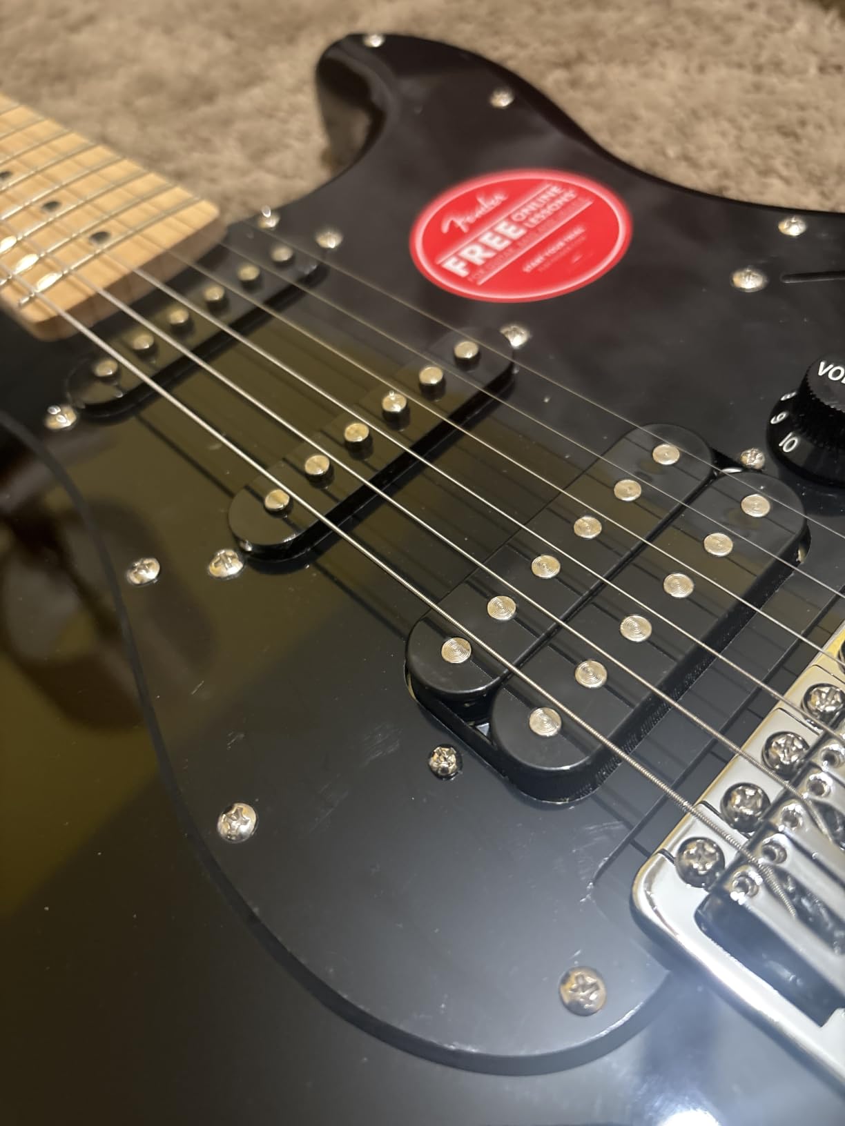 Fender Squier Sonic Stratocaster Left-Handed - Black Bundle with Frontman 10G Amp, Cable,Tuner, Strap, Picks, and Austin Bazaar Guitar DVD customer photo 1