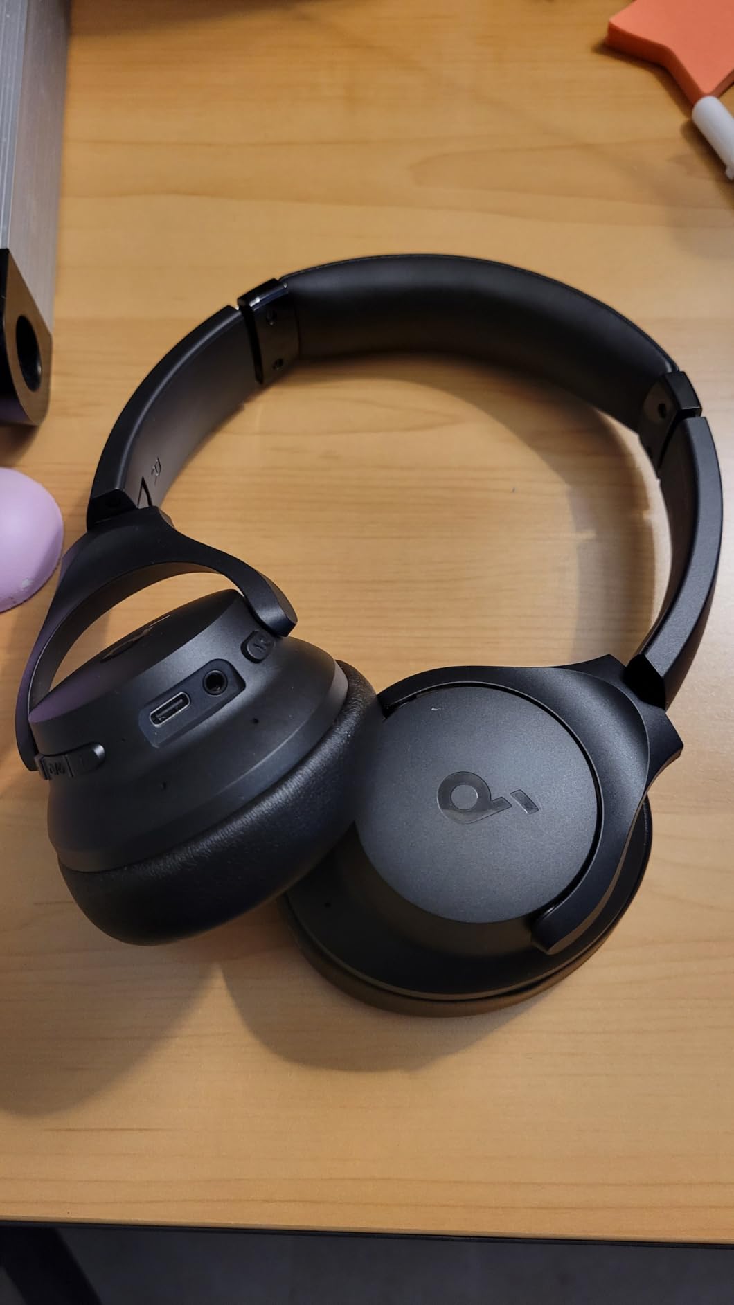 Soundcore by Anker Q20i Hybrid Active Noise Cancelling Headphones, Black customer photo 1