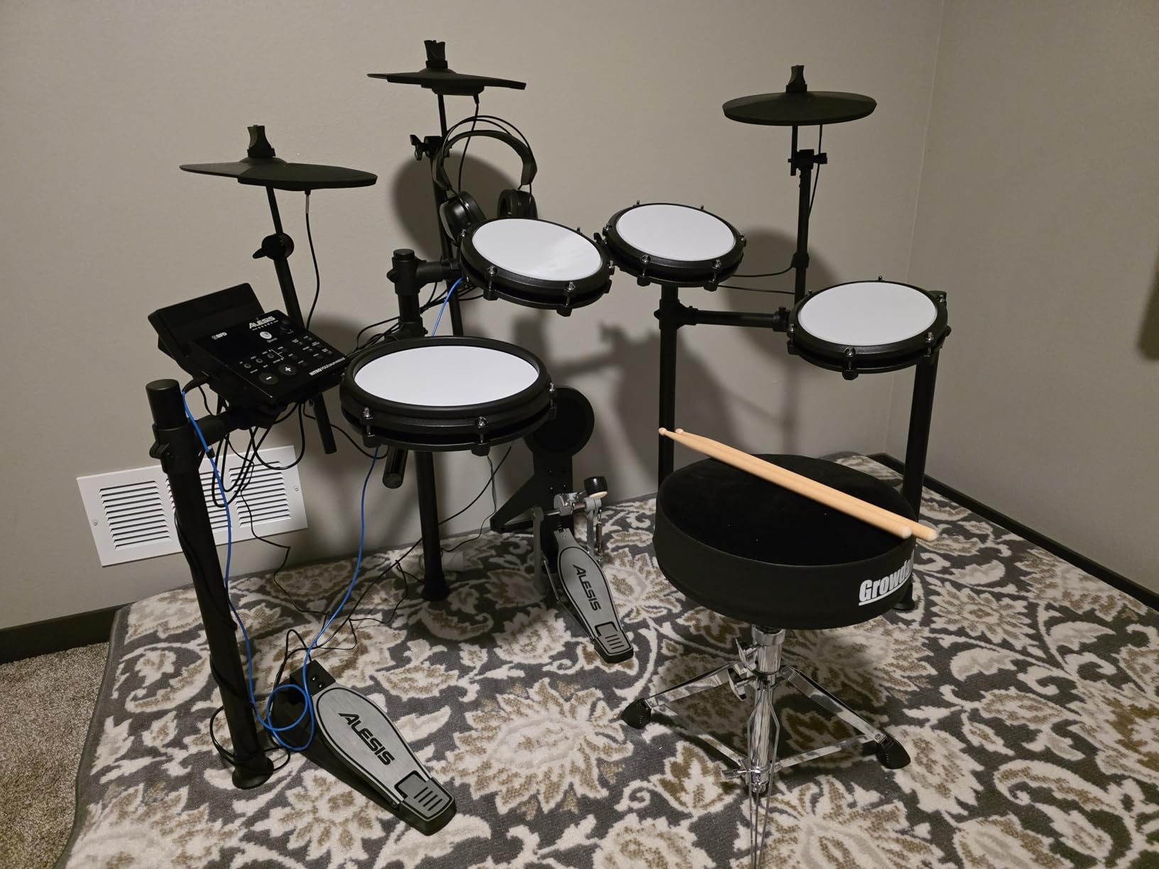 Alesis Nitro Max Electric Drum Set customer photo 1