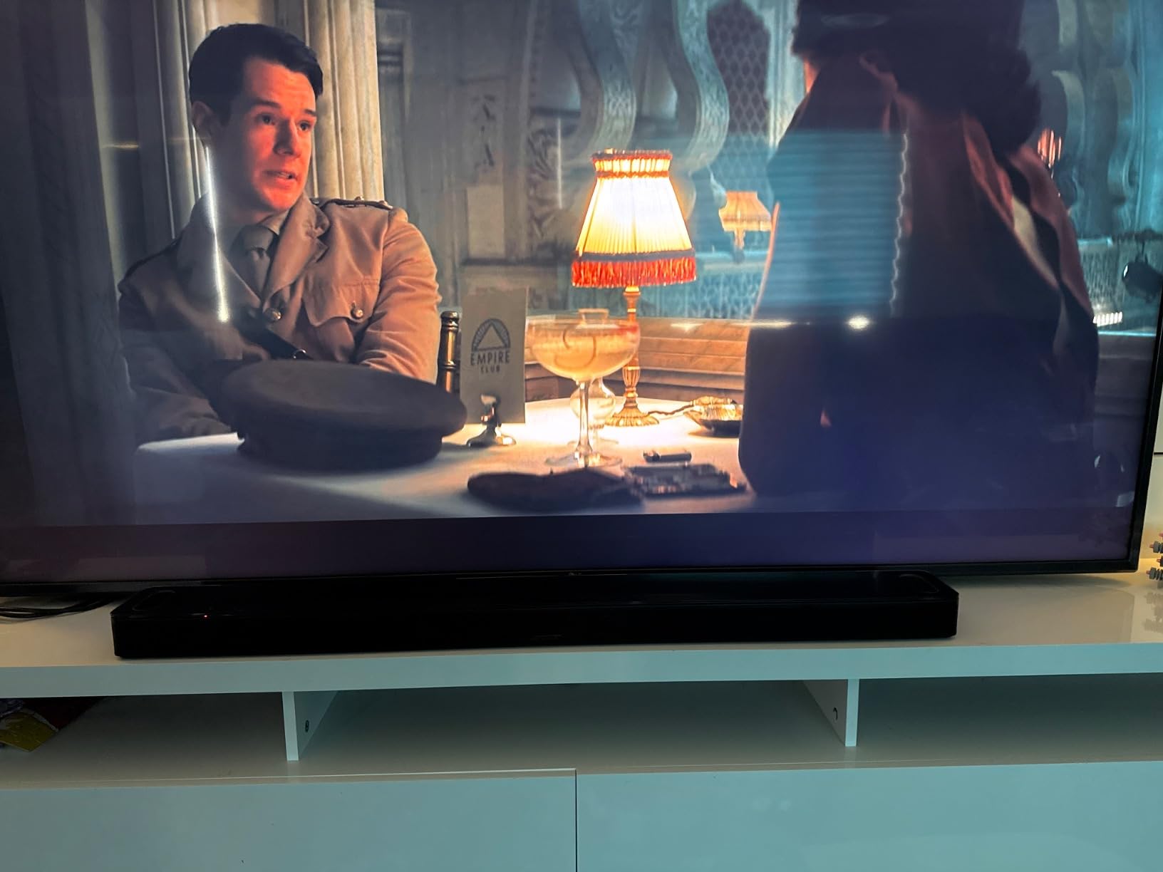 Bose Smart Ultra Dolby Atmos Soundbar, All-in-One Surround Sound System for TV, A.I. Dialogue Mode, Alexa and Google Voice Control, HDMI eARC, Black customer photo 2