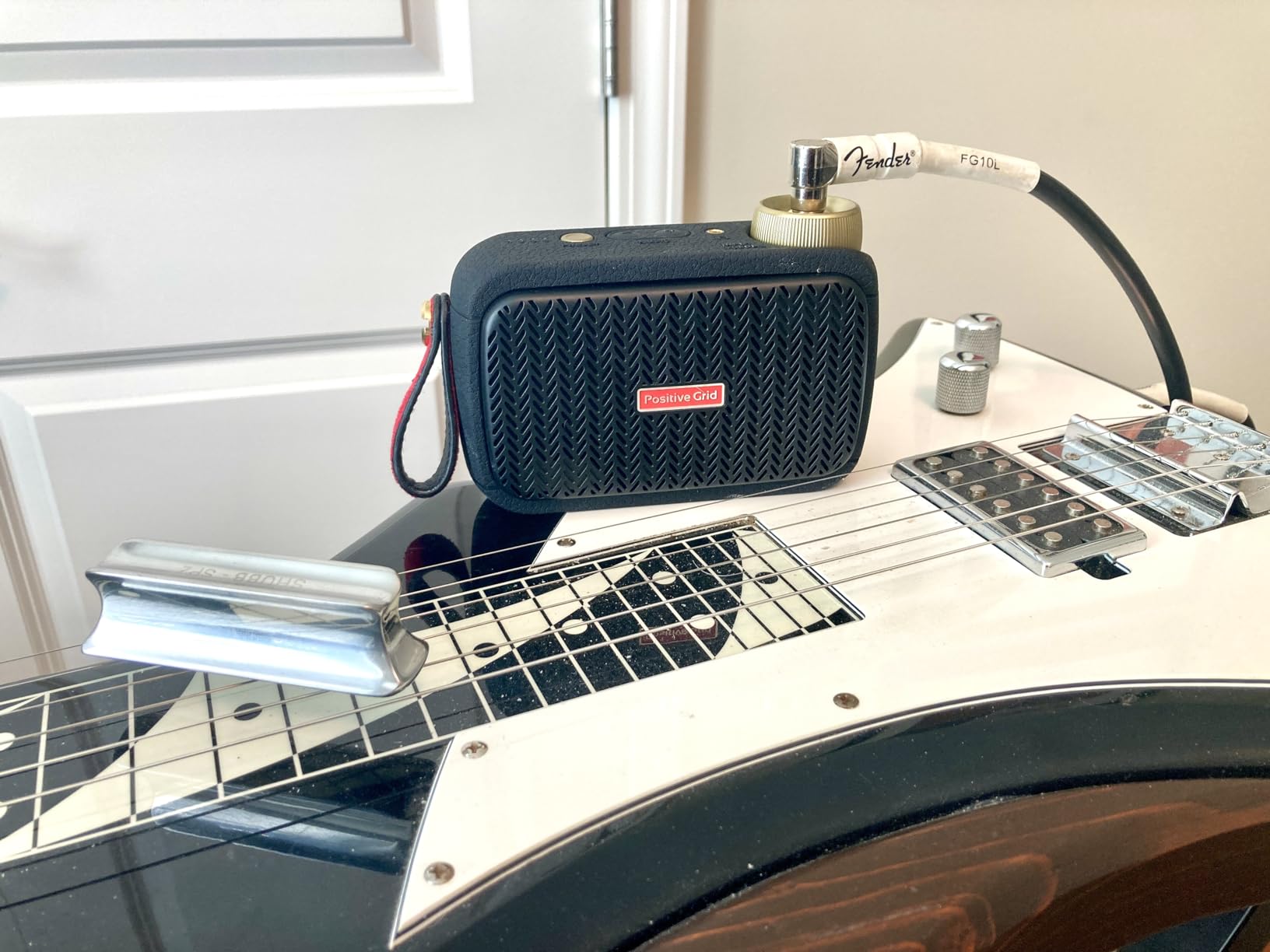Positive Grid Spark GO 5W Ultra-Portable Smart Guitar Amp & Speaker customer photo 1