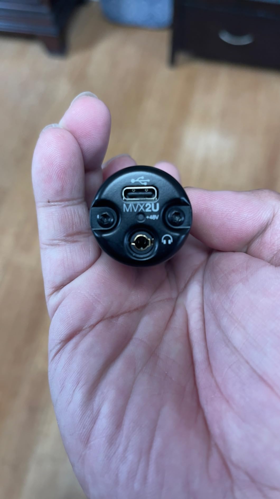 Shure MVX2U XLR-to-USB Audio Interface with Headphone Jack customer photo 2