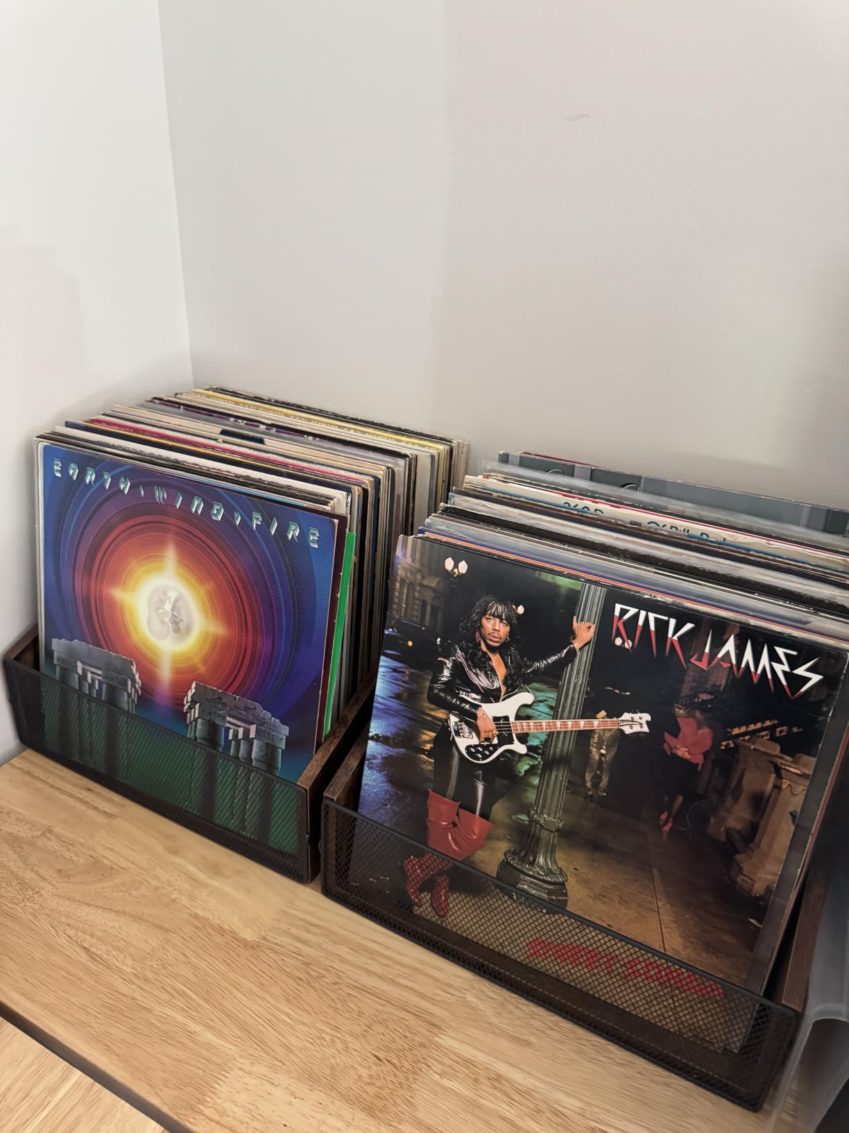 3-Tier Vinyl Record Storage Crate, Holds 60+ LP Albums, Retro Wood & Metal customer photo 2