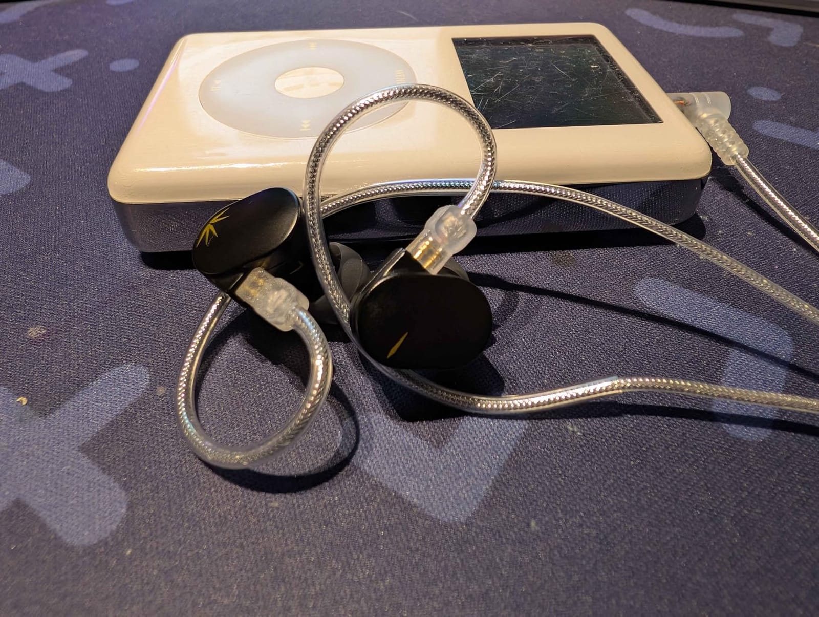 Moondrop CHU II High Performance Dynamic Driver IEMs Interchangeable Cable in-Ear Headphone customer photo 2