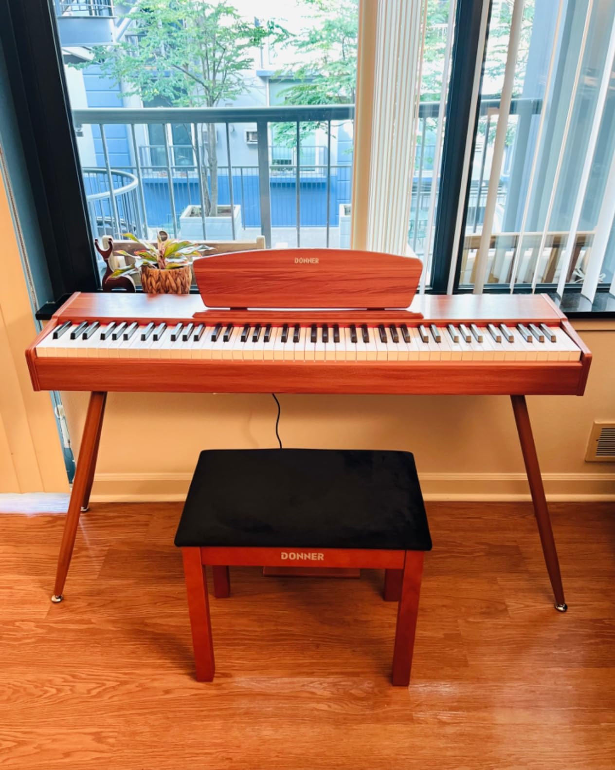 Donner DDP-80 Electric Piano 88 Keys Weighted Piano, Hammer Mechanism II, Home Digital Pianos Full Size Keyboard with Stand, Triple Pedal, USB MIDI and Headphone Jack, Walnut Wood Colour customer photo 1