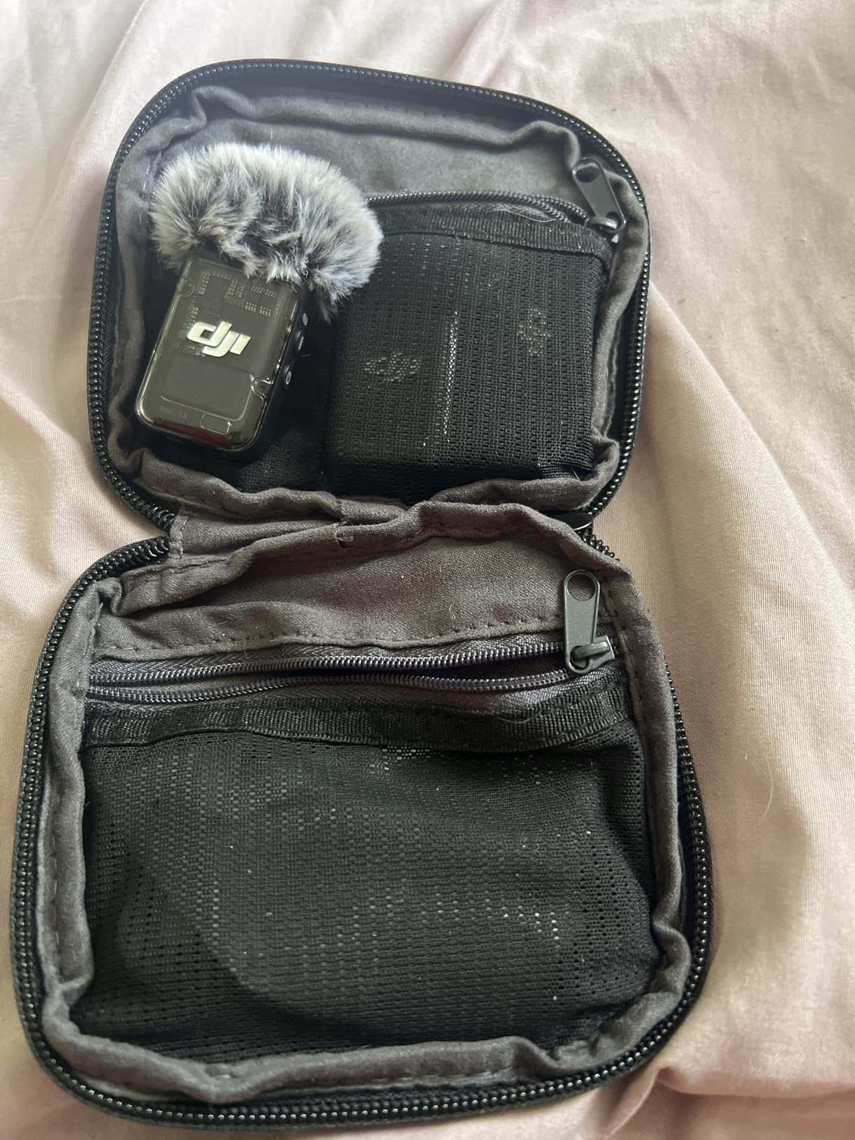 DJI Mic 2 (2 TX + 1 RX + Charging Case), All-in-one Wireless Microphone customer photo 2