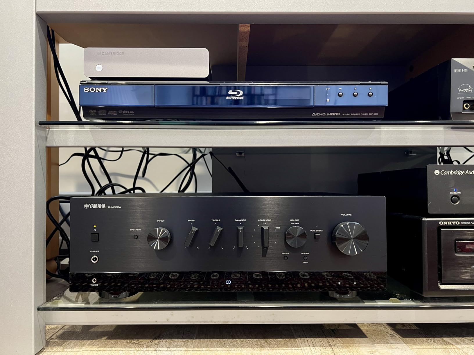 Yamaha R-N800A Network Receiver with Phono and Built-in DAC, Black customer photo 2
