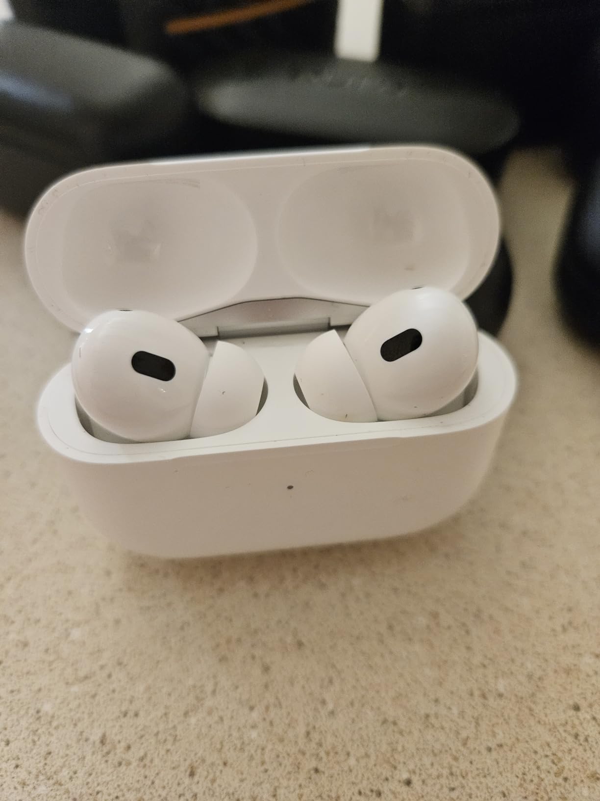 Apple AirPods Pro (2nd Generation) Wireless Ear Buds with USB-C Charging, Up to 2X More Active Noise Cancelling Bluetooth Headphones, Transparency Mode, Adaptive, Personalized Spatial Audio, White customer photo 2