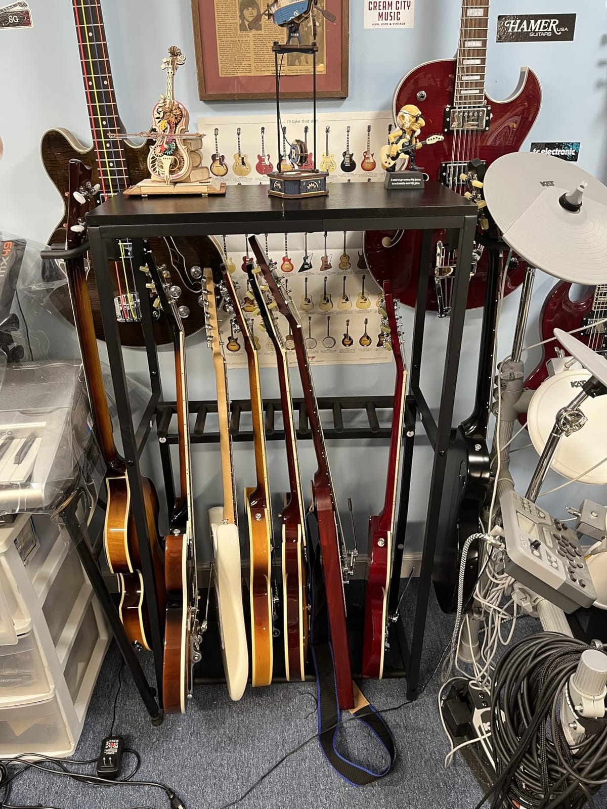 MAHANCRIS Guitar Stand, Guitar Rack for Acoustic Holder, Electric Guitar, Bass, Multiple Guitar Rack Holder for Guitars, Guitar Amp Accessories, for Home Music Studio, Black GSHB6501 customer photo 2