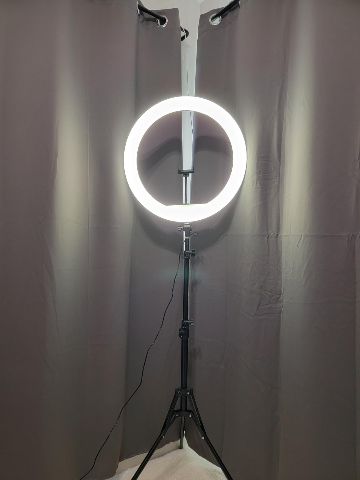 Hagibis 21 inch Ring Light with Stand Outer 55W 5600k Dimmable LED Light, Tripod Stand,and Phone Holder,Remote Controller,Carrying Bag ,CRI 97+ 2540lux, for Streaming Home Office Zoom Call Lighting customer photo 2